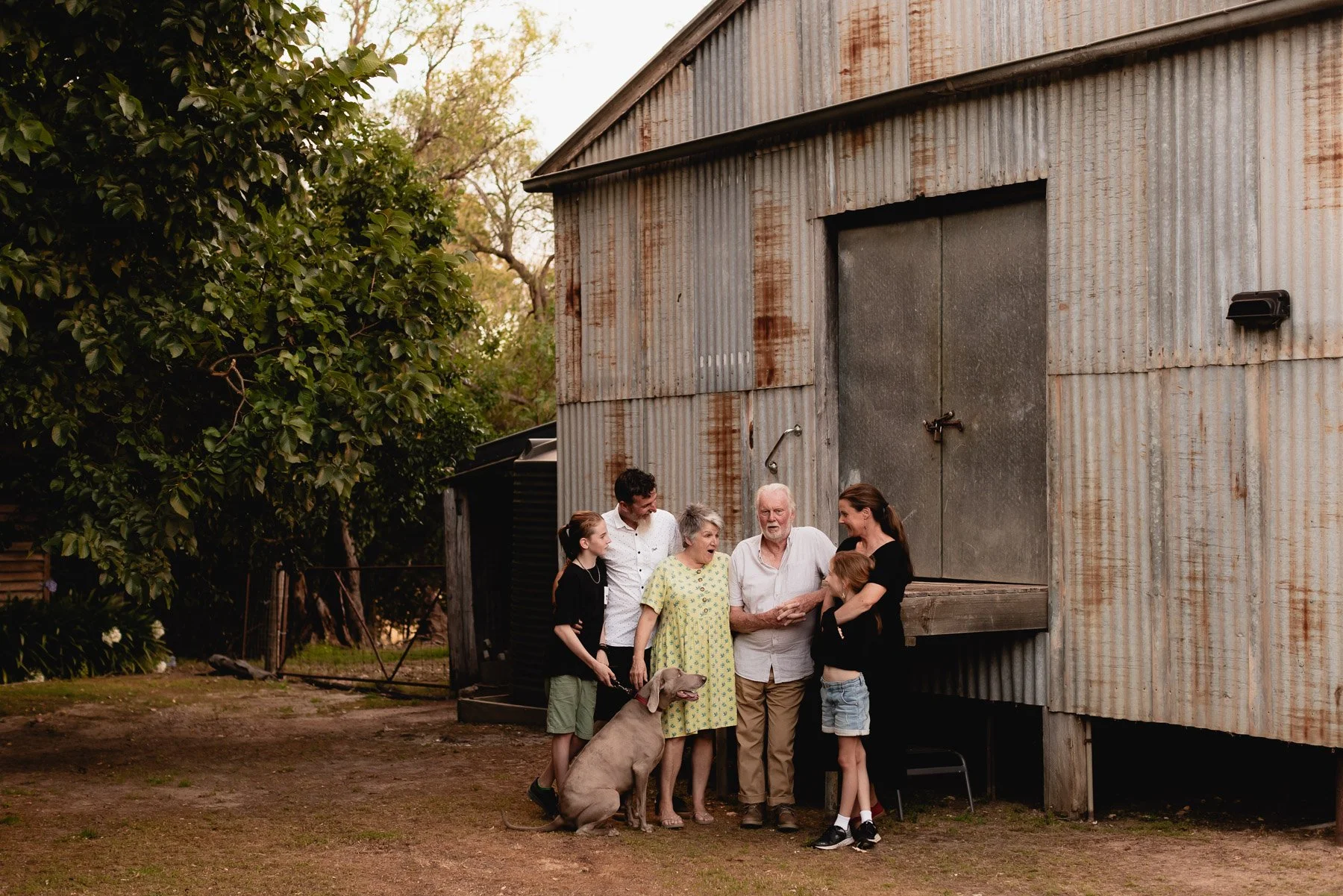 extended family photographer at home central victoria-33.jpg