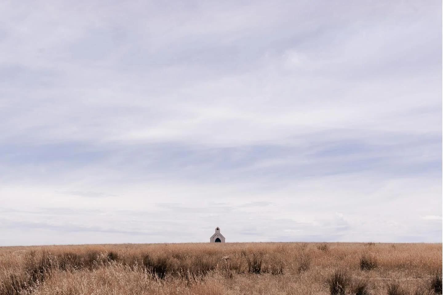 What a location for a Monday elopement! This beautiful little chapel facade is for sale now too - I'll get you in touch if you're interested in buying it for your wedding or business.

💒 &hearts;️ 💍
