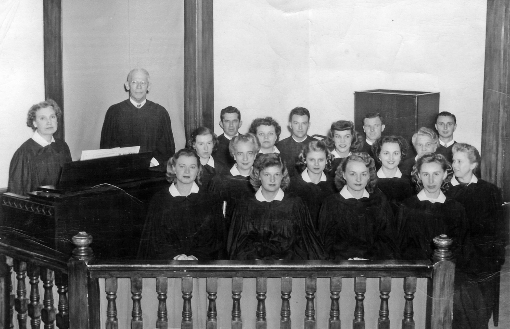 Ashland Baptist Choir 1950.jpeg