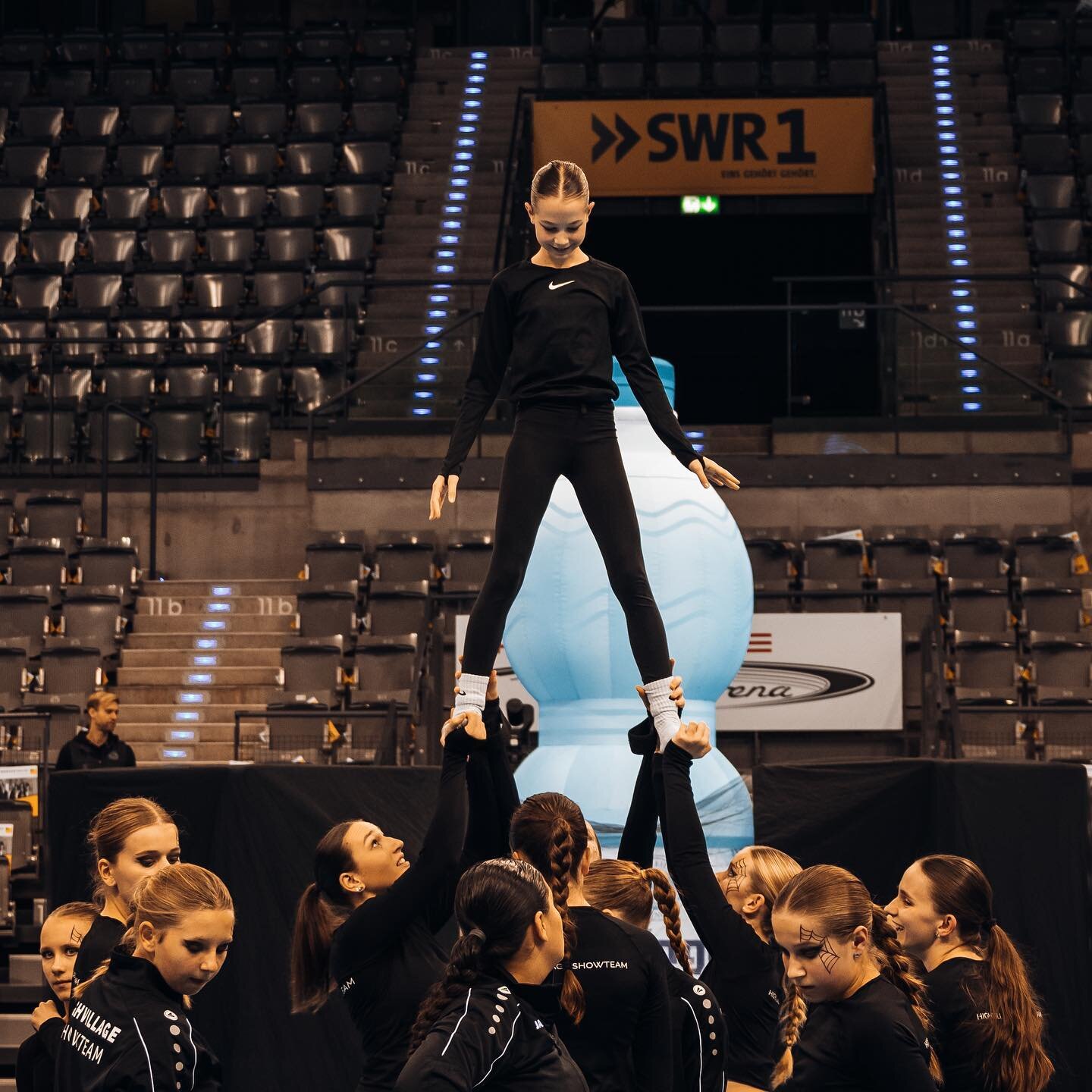 behind the scenes 🤍