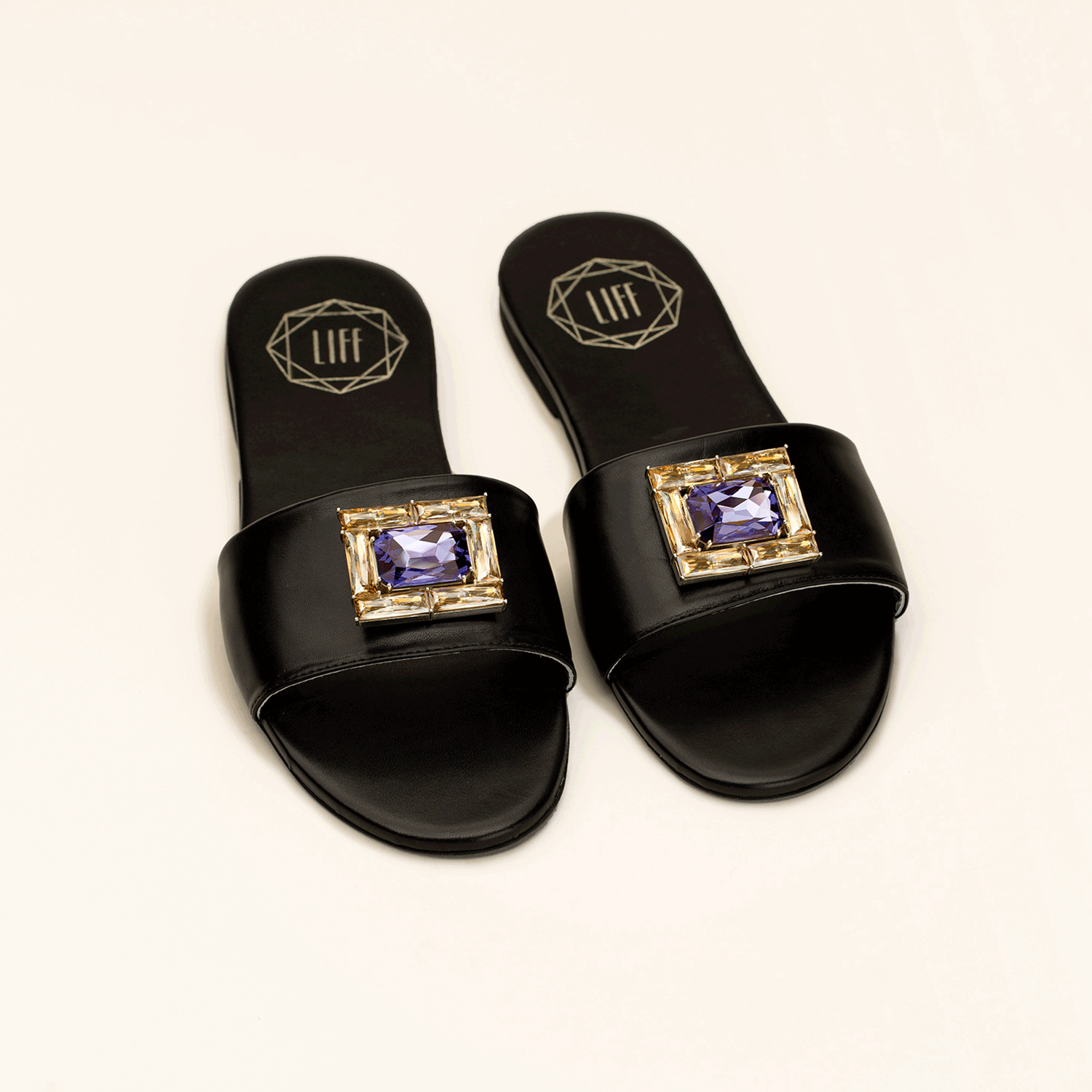 Sandals_Black.gif