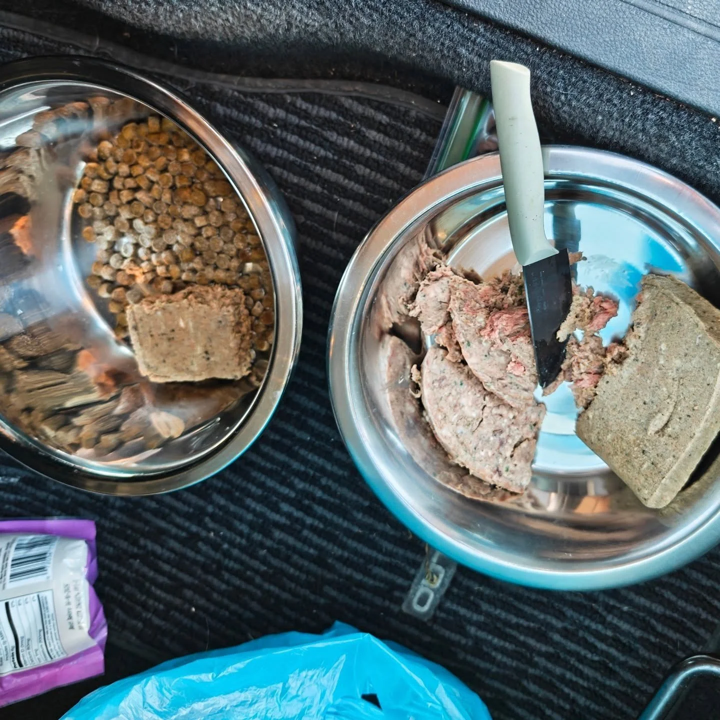 When you hit the road for vacation at 4am ... But your dogs eat a raw diet 🙄😅🥰

#dogdadmaestro #conductor #conductorlife #dogdad #dogsofinstagram #goldenretriever #goldenretrieversofinstagram  #makeithappen

@bones_and_co @stevesrealfood