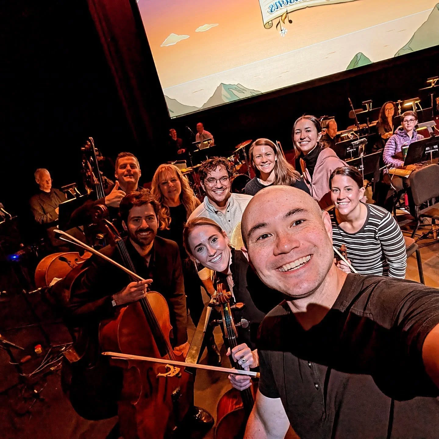 My favorite part about being on tour is seeing so many musical friends! 😊❤️

(Laura missed the group photo, so she got her own.... 🙄😂)

@and_symphony
@iujsom 

#dogdadmaestro #conductor #conductorlife #classicalmusic #symphony #orchestra #videogam