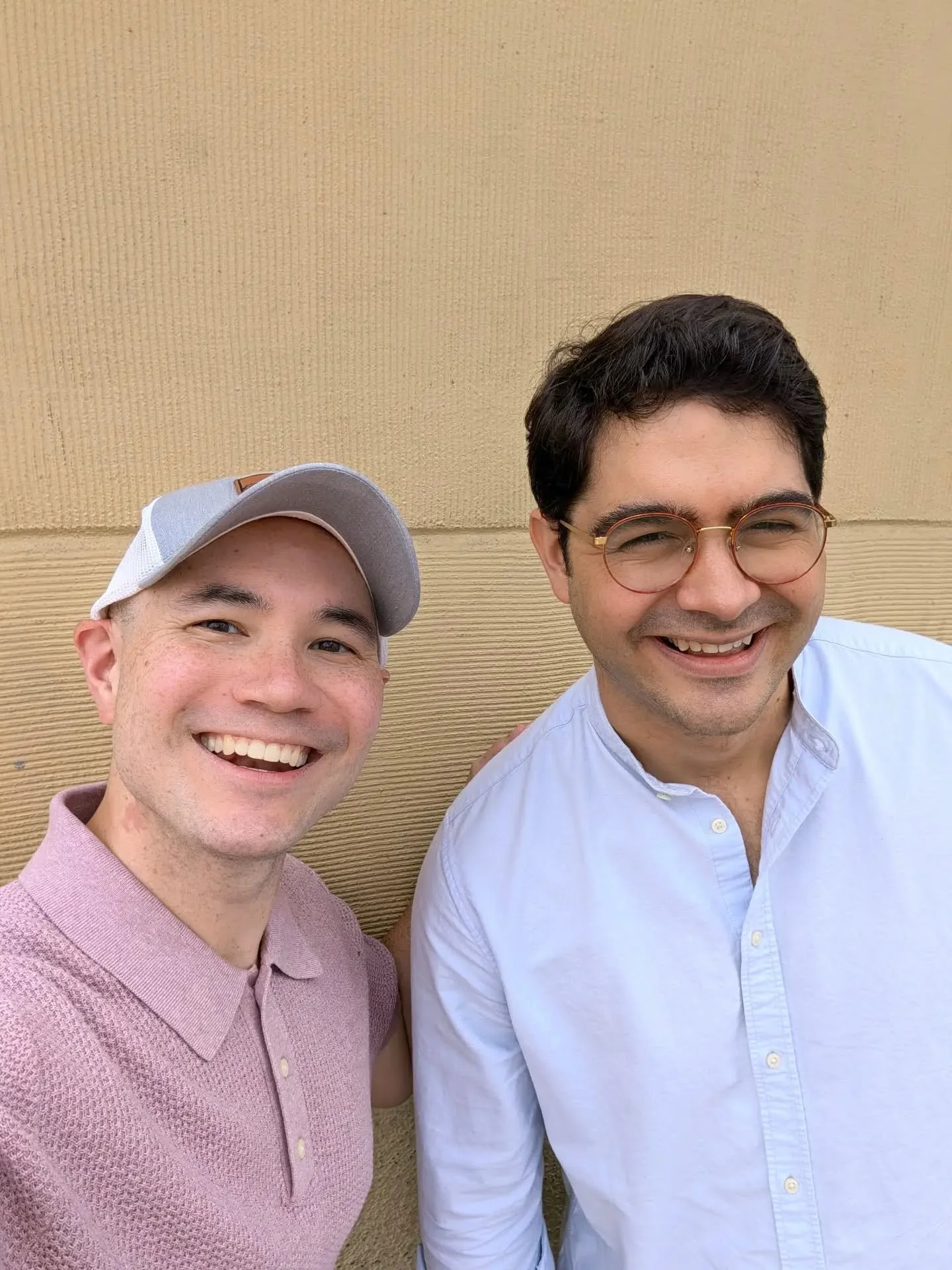 Great to catch up with my friend and former classmate @camilotellezconductor who has just started teaching at @colburnschool 👏😊

(Sorry I didn't get to see @dankodrusko though!😭😘)

@iujsom @iu.orchconducting 

#dogdadmaestro #conductor #conductor