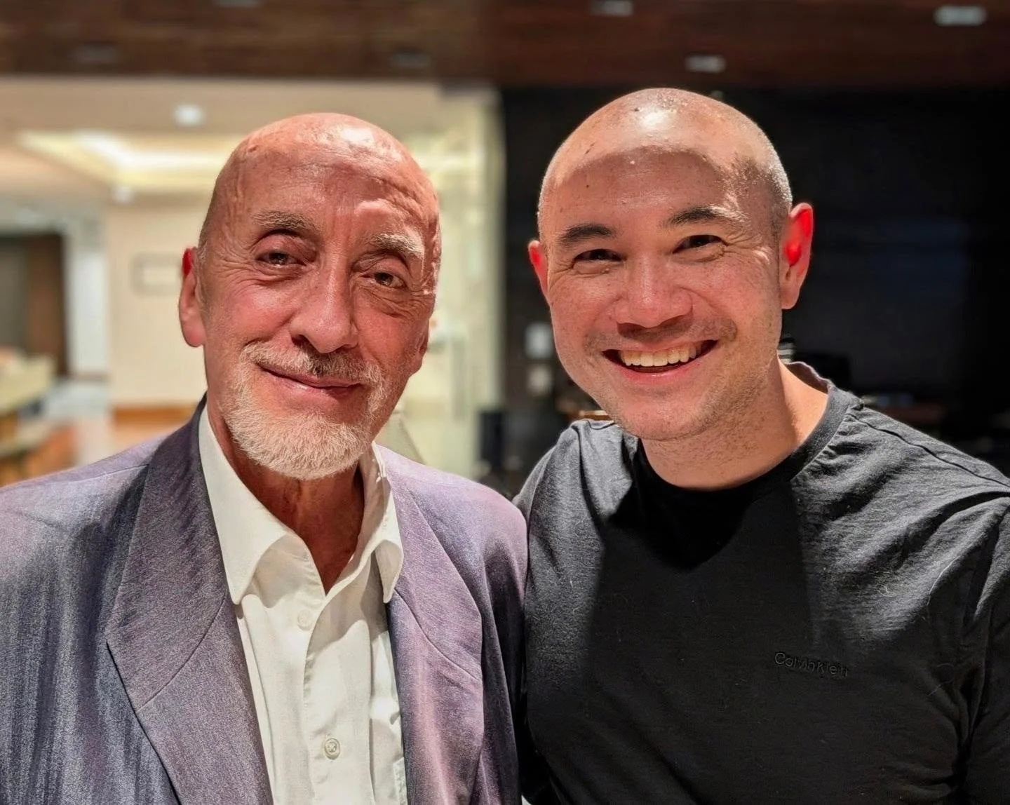 I was so happy to run into Maestro Stefan Lano in Mexico City! He is in town conducting Tosca while I am here for the Undertale tour. 

We hadn't seen each other since I was a student at Indiana and he was a guest conductor. 

Small world! 🌎🤯😊

@s