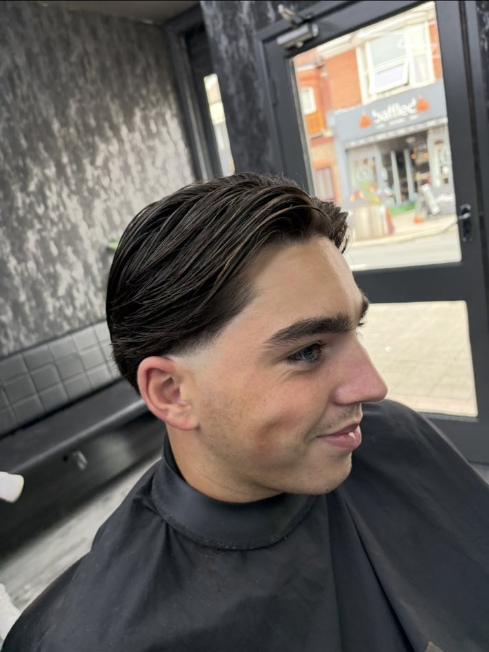 Taper haircut at Headline Barbers Southsea