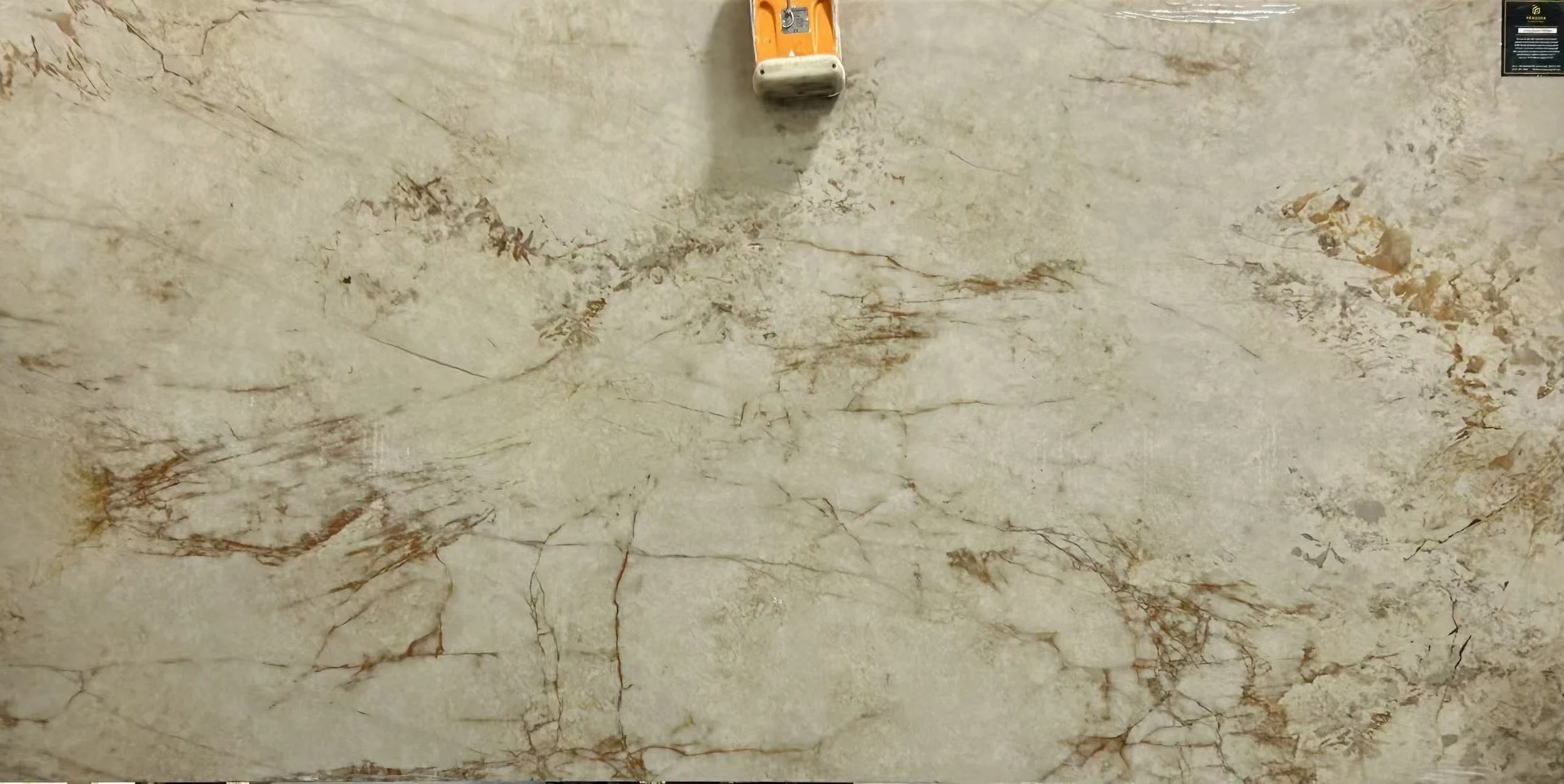 Q2502-A CRISTAL GLACIER.jpg