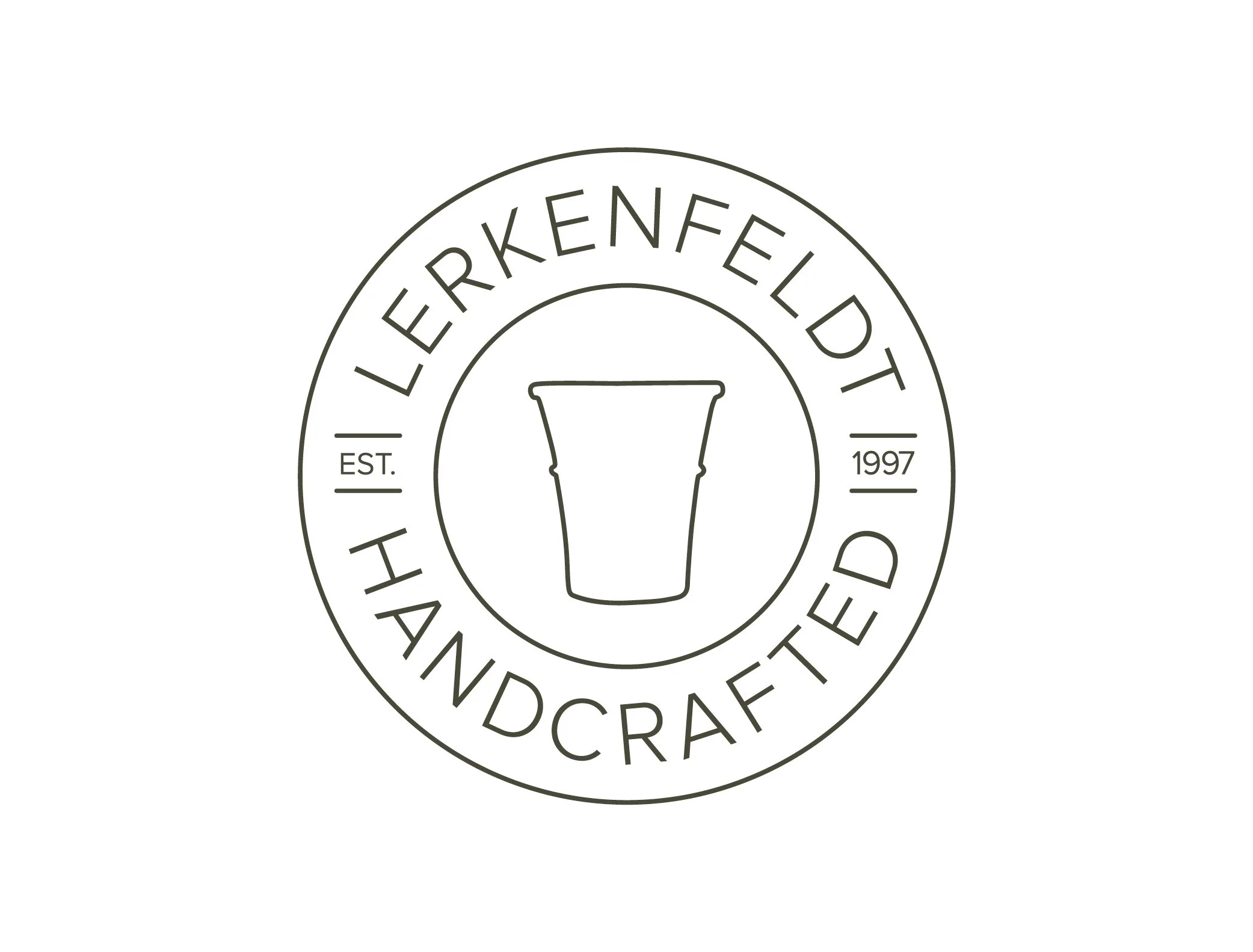 pia- kroeyer-kroeyers-grafik-design-case-lerkenfeldt-handcrafted2.jpg