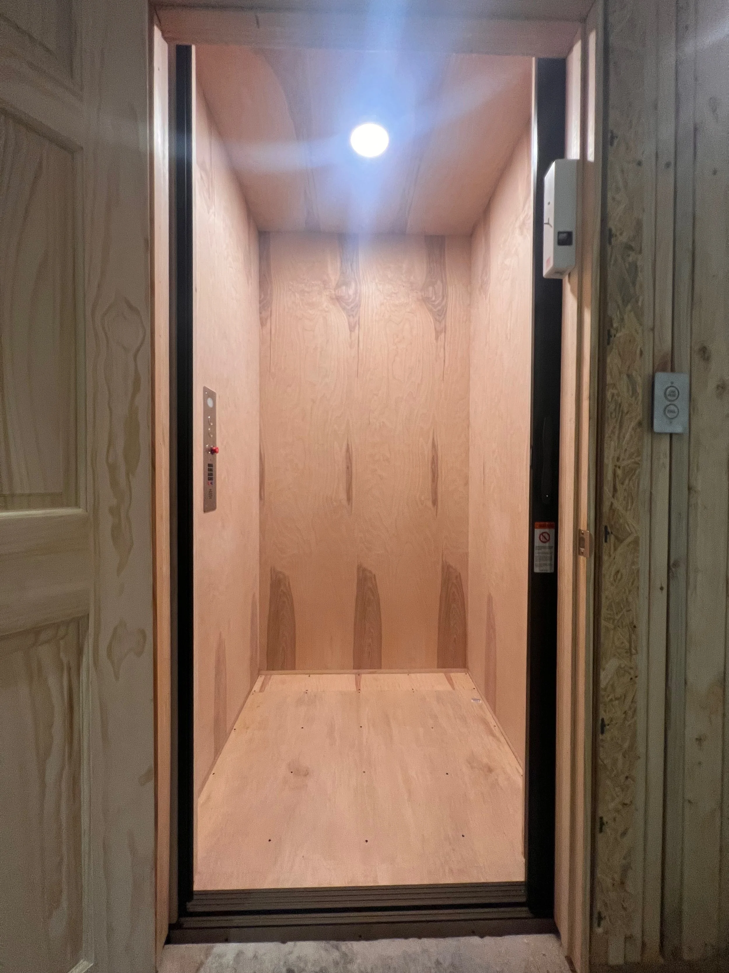 Cabin.JPG