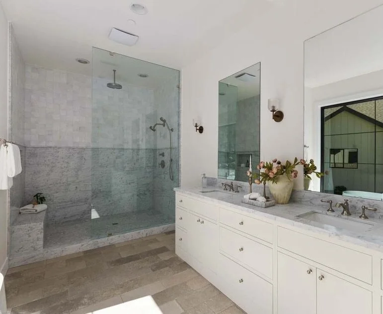 Custom shower panel 😍 #GlassbyHuz #Shower #bathroomgoals