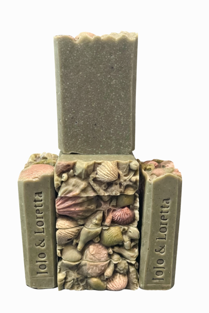 Juniper + Peppermint Goat Milk and Tallow  finished with a Sea Shell motif