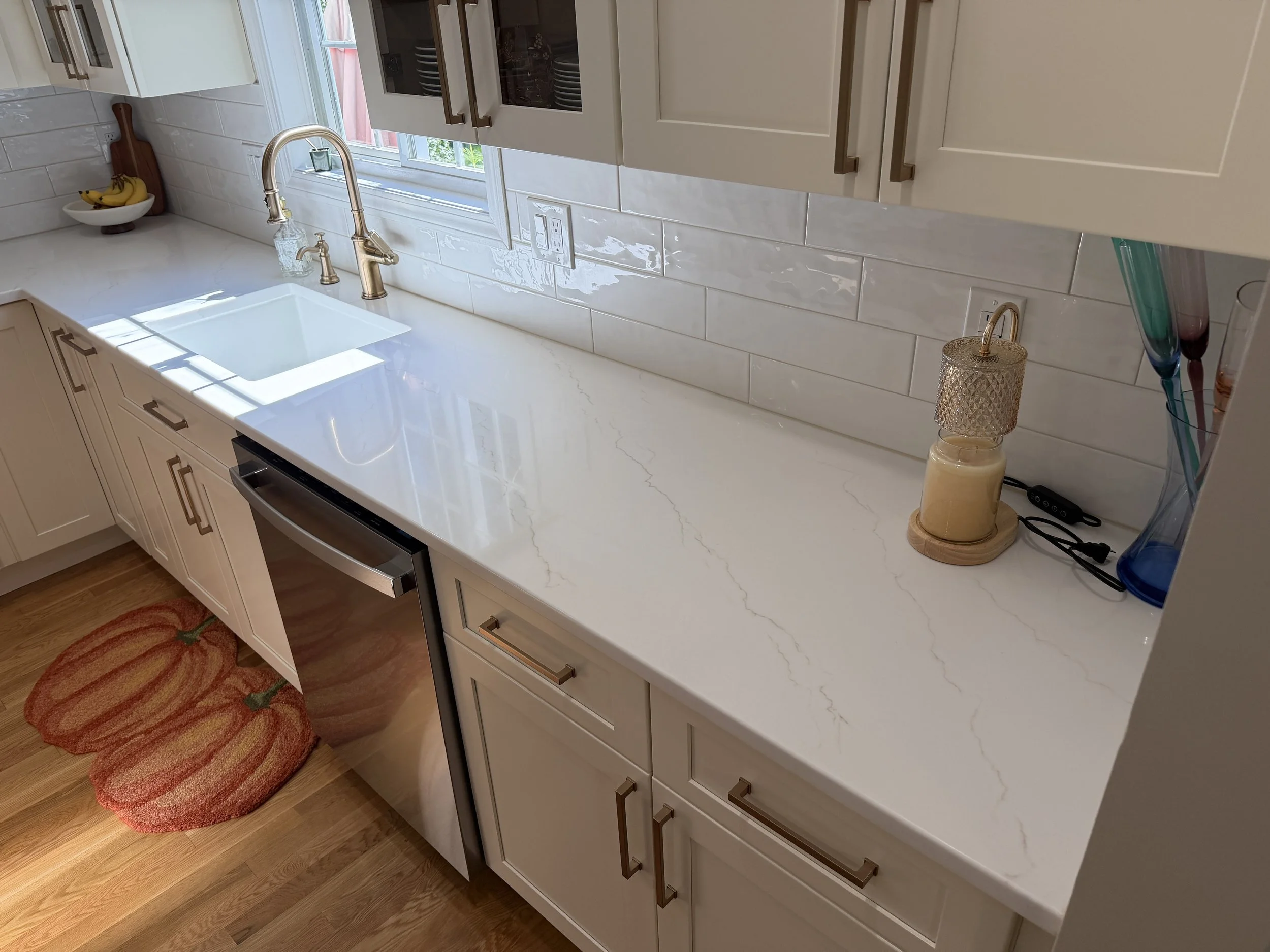 Transitional Kitchen Kitchen Remodel by Stone Lab Surfaces LLC project photo 2