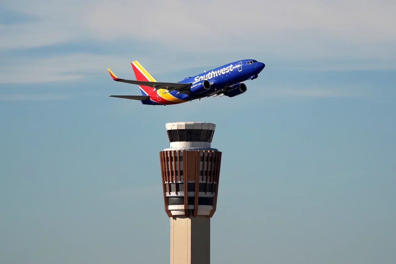
DOT selects winner in overhaul of air traffic control system