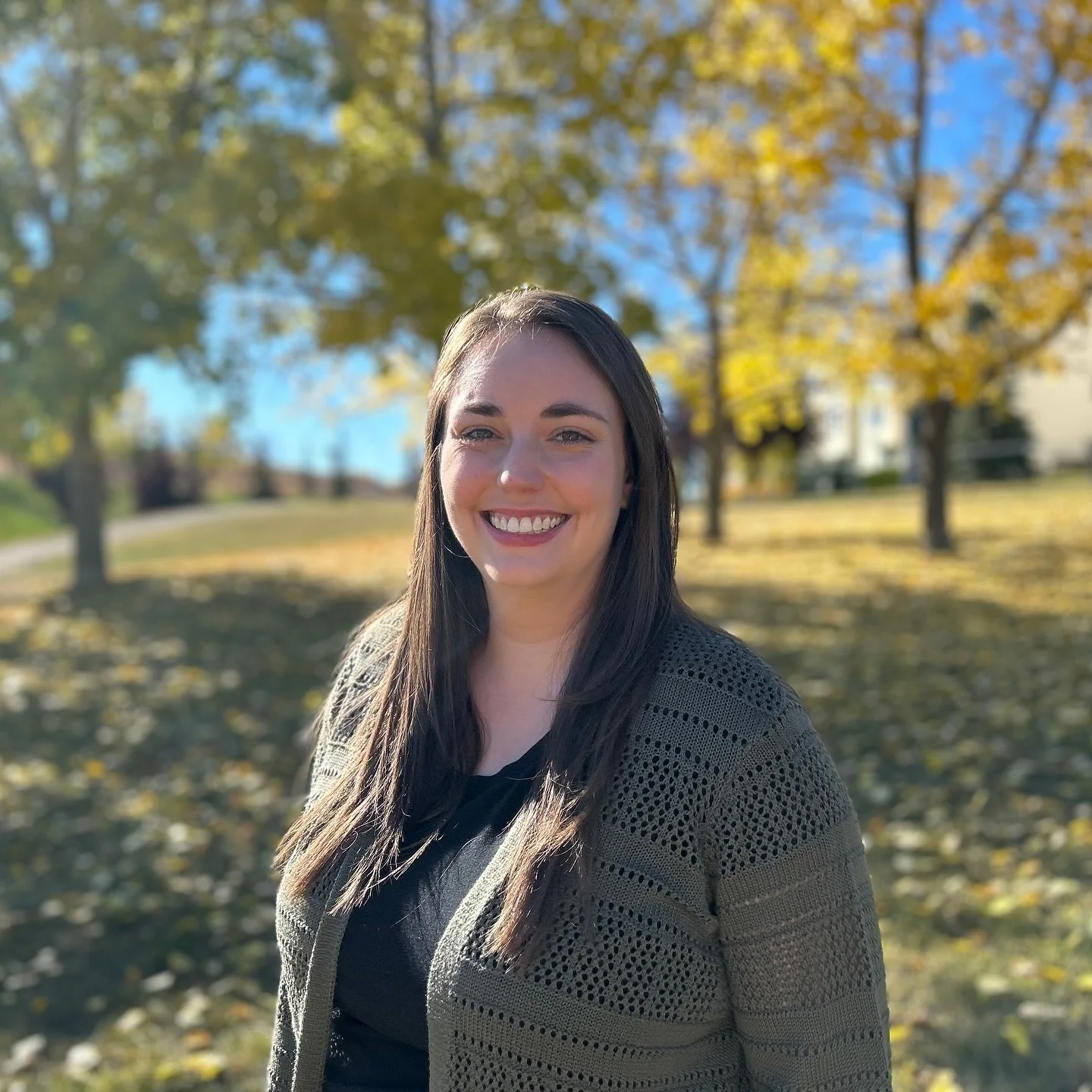 We&rsquo;d like to extend a warm welcome to our newest team member, Karin! 🎉 She is accepting clients starting in January 2024!⁣
⁣
Karin holds a Bachelor&rsquo;s Degree in Psychology from the University of Lethbridge and a Master&rsquo;s Degree in C