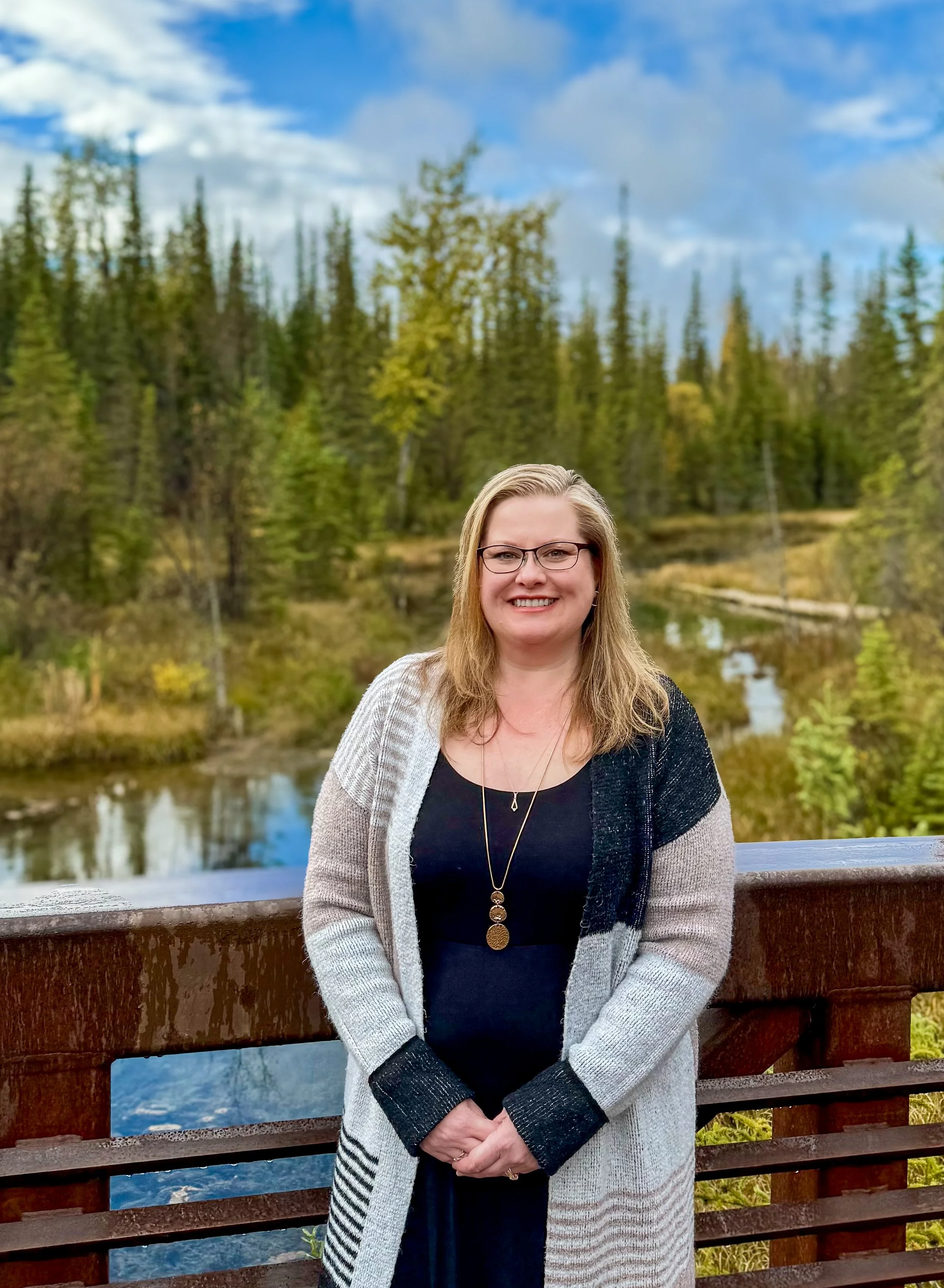 Erin Smith is a psychologist in Calgary specializing in ADHD, depression, relationship and family counselling, and trauma therapy.