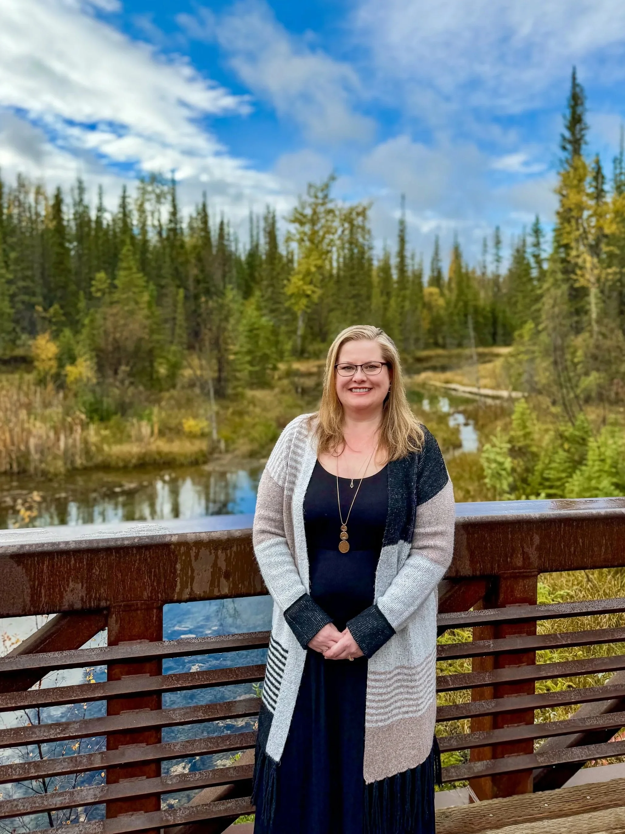 Erin Smith is a psychologist in Calgary specializing in ADHD, depression, relationship and family counselling, and trauma therapy.