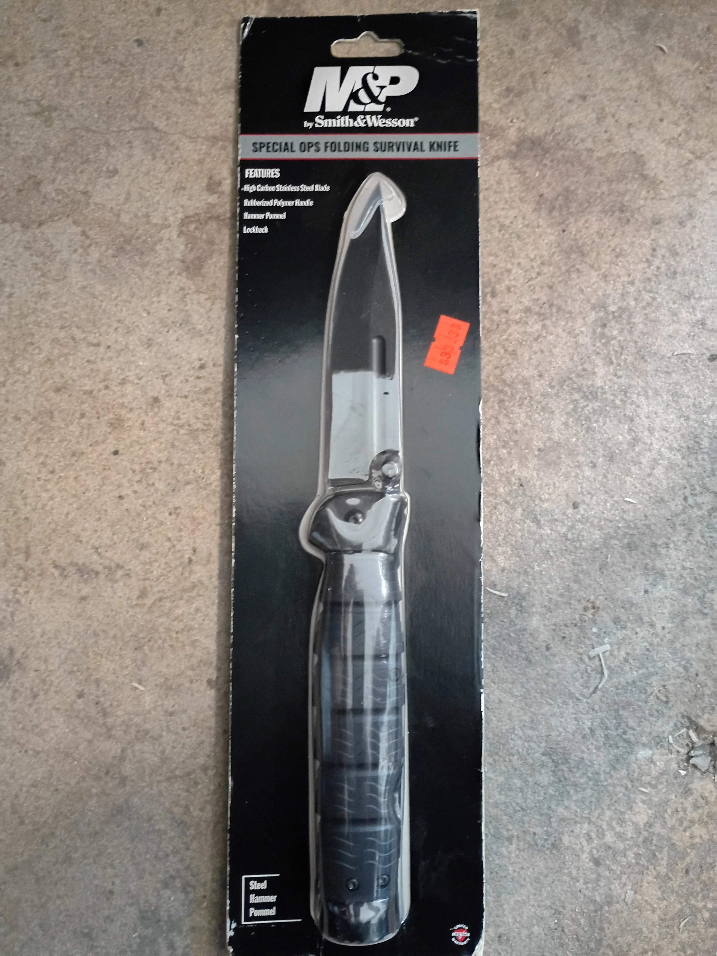 9oz Smith & Wesson M&P 4.7" High Carbon S.S. Fold Survival Knife w/Hammer Pommel