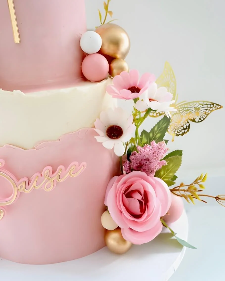 the-baked-studio-christening-cake-pink2.jpeg