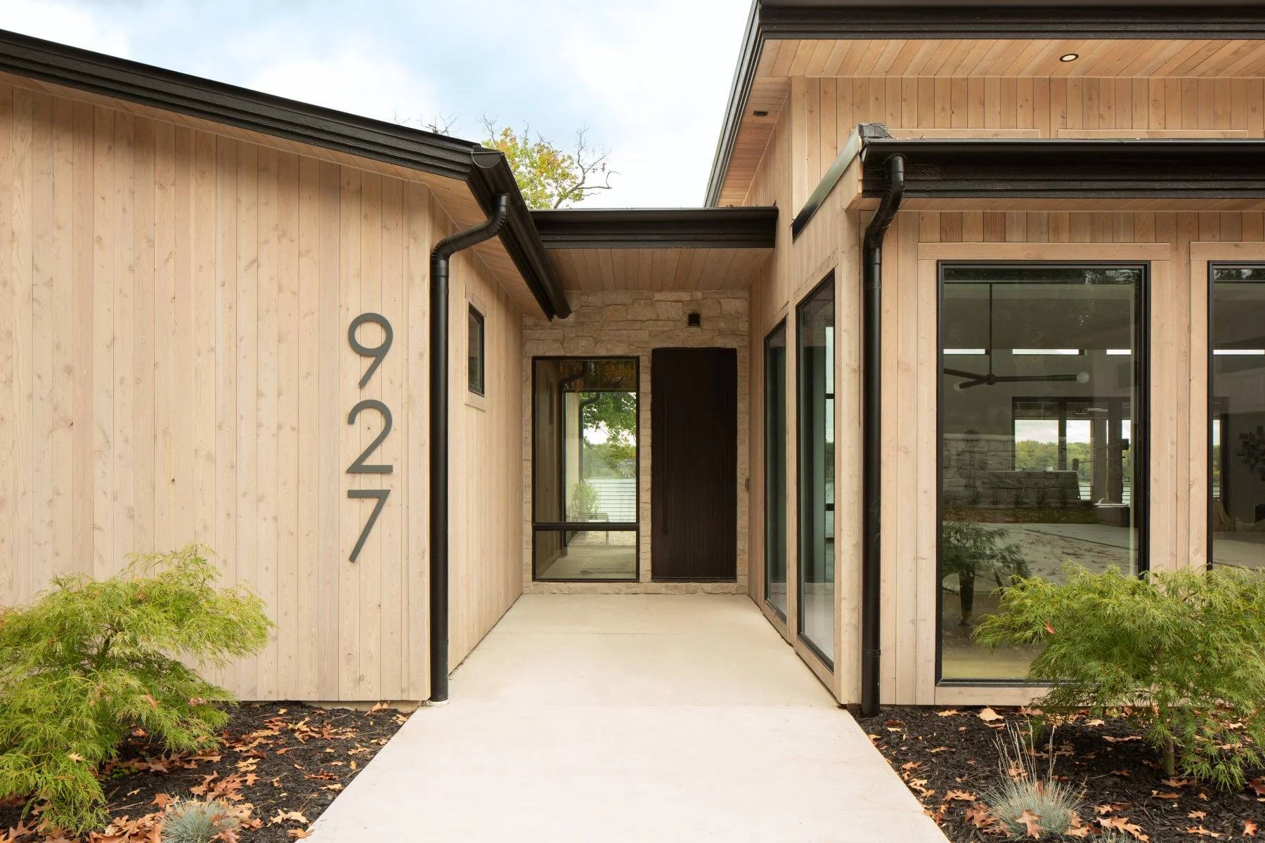 Custom Home Building: Yrueta - Reed Between the Lines - Reeds Lake ...