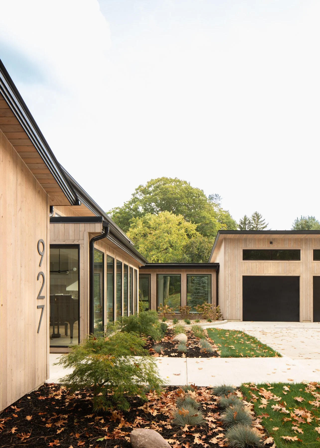 Custom Home Building: Yrueta - Reed Between the Lines - Reeds Lake ...