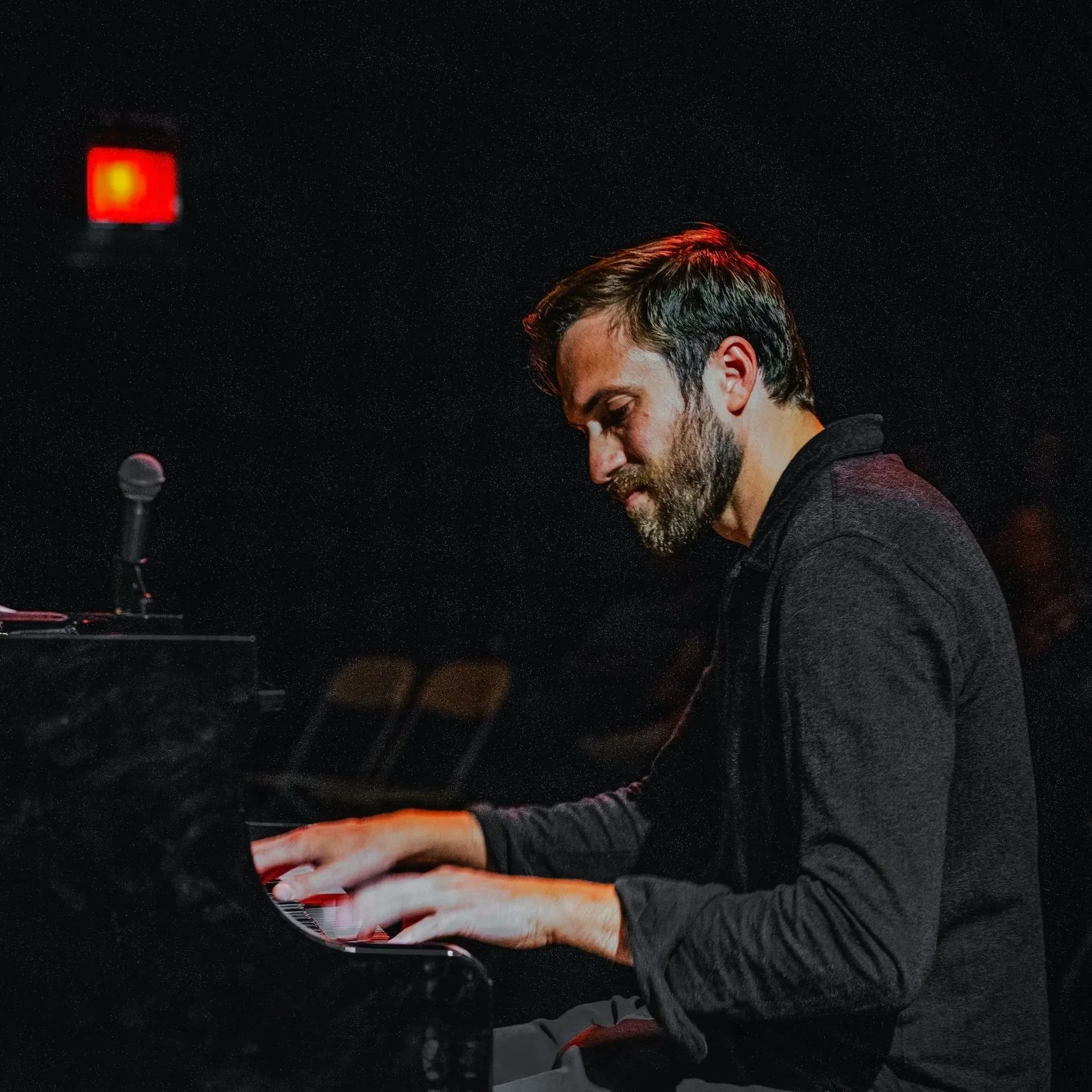 Maxx McGathey's Yuletide Piano
