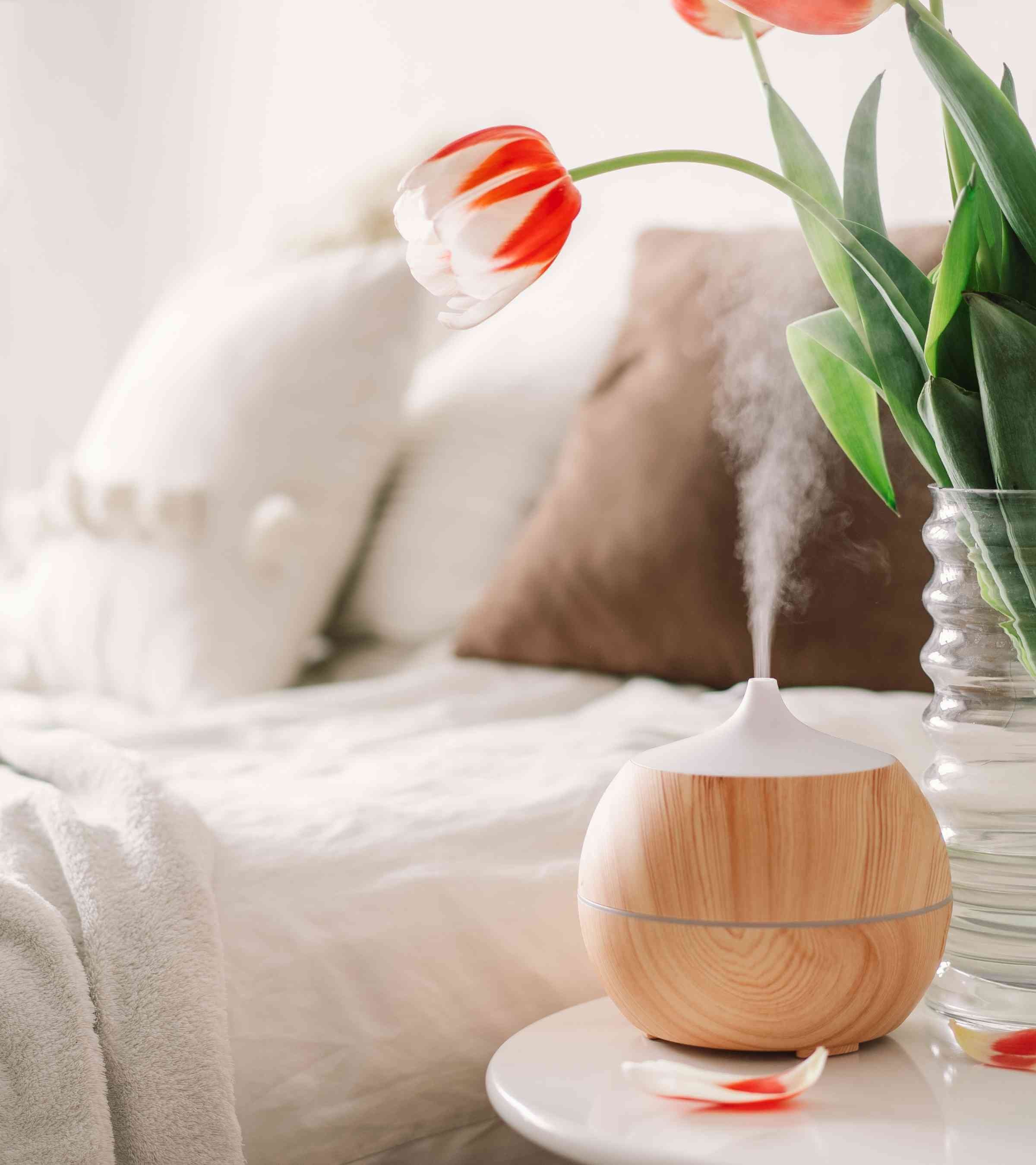 11 Sleep-Inducing Essential Oils Blends for Diffuser