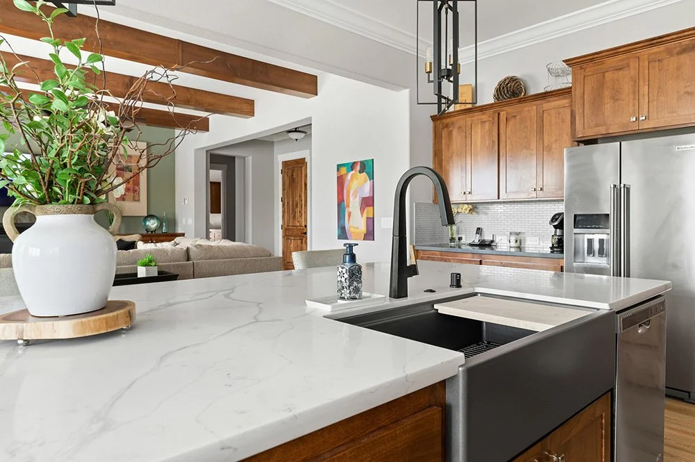modern-kitchen-interior-design.jpg