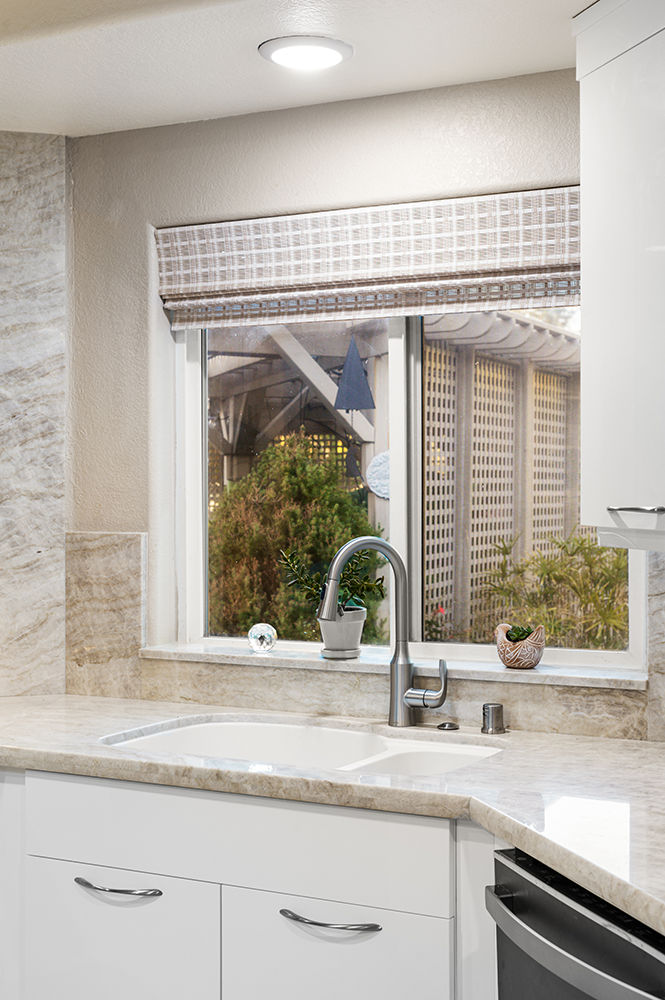 Taj Mahal Polished Quartzite window sill