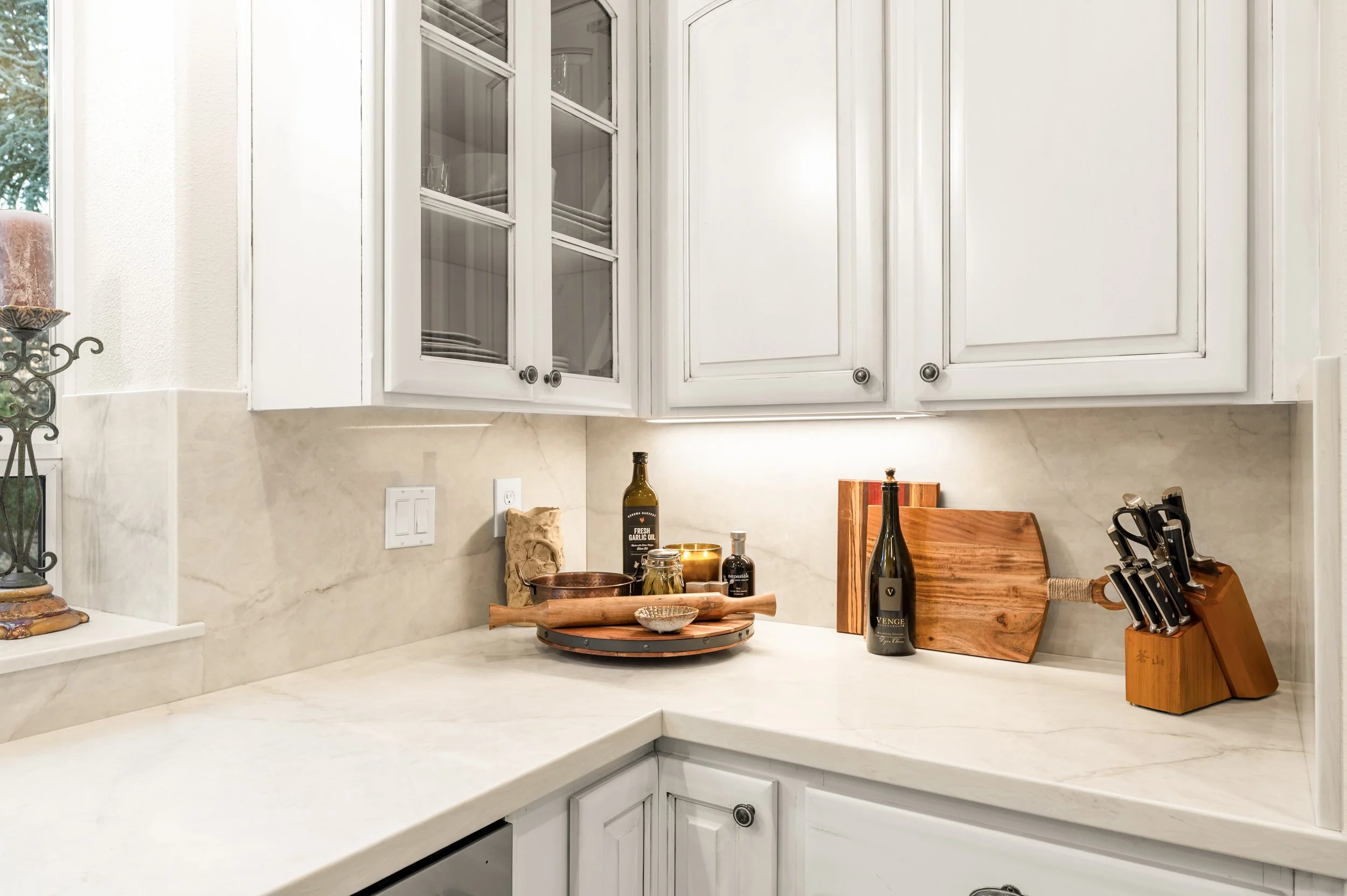 ceramic-designs-warm-kitchen.jpg