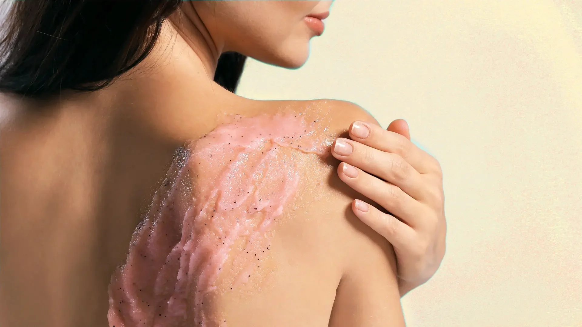 The Truth About Tanning: Safe Alternatives for a Sun-Kissed Look