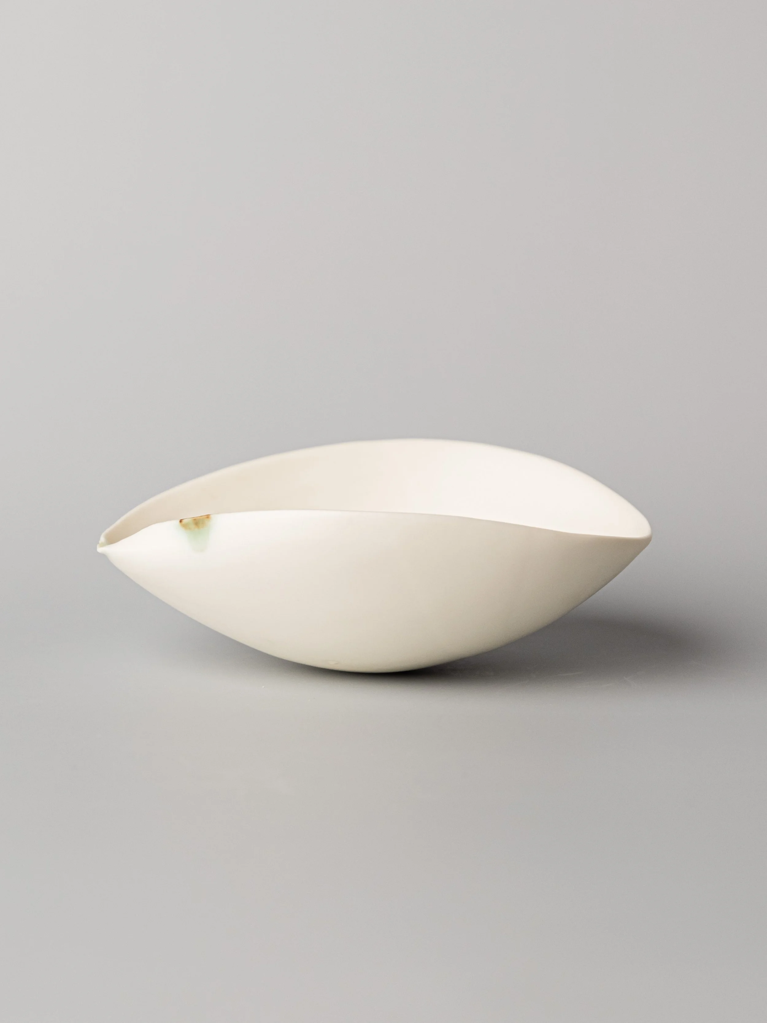 Matte-white Porcelain Tea Holder