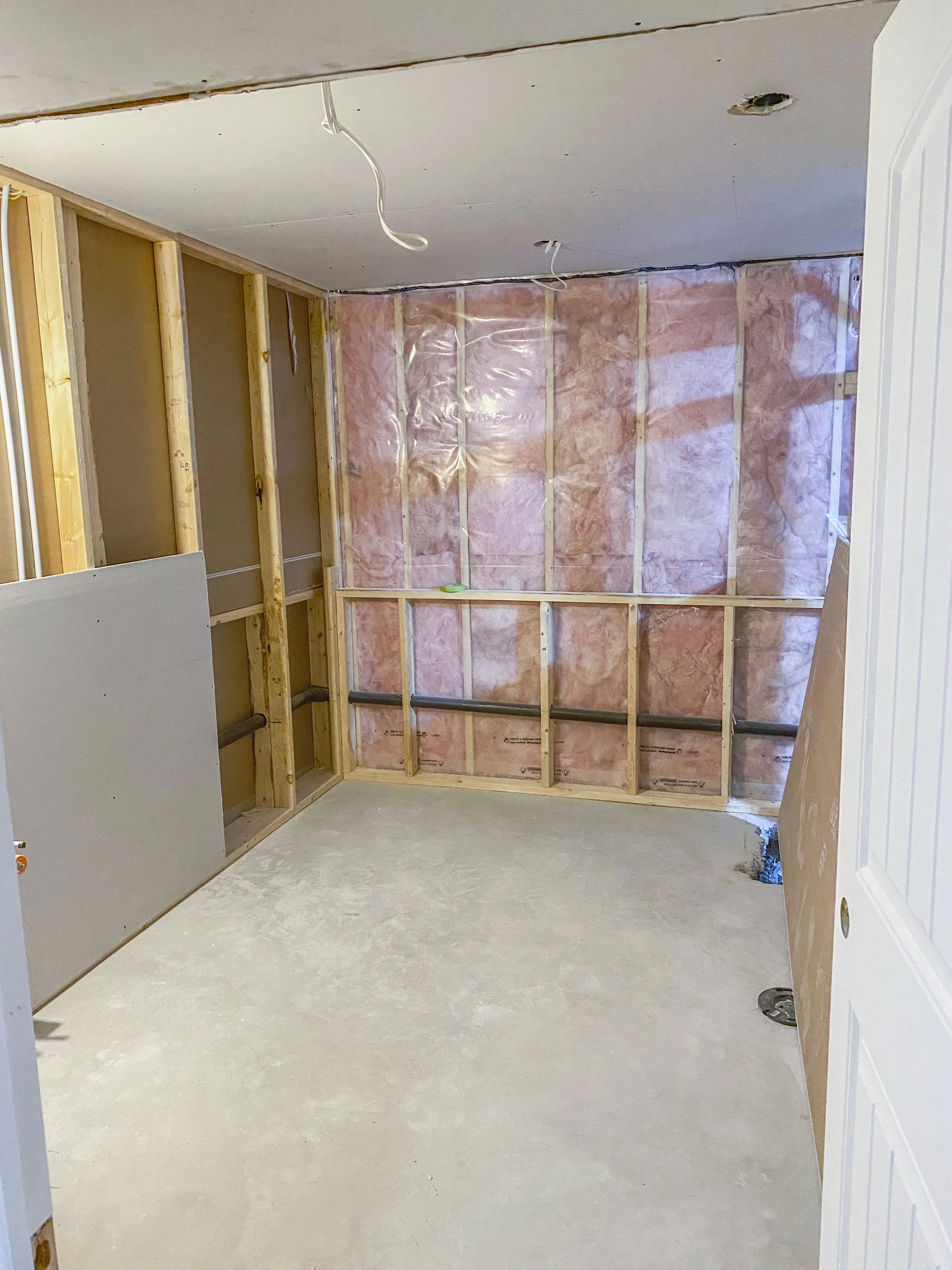 Pooleliolev vannituba remont