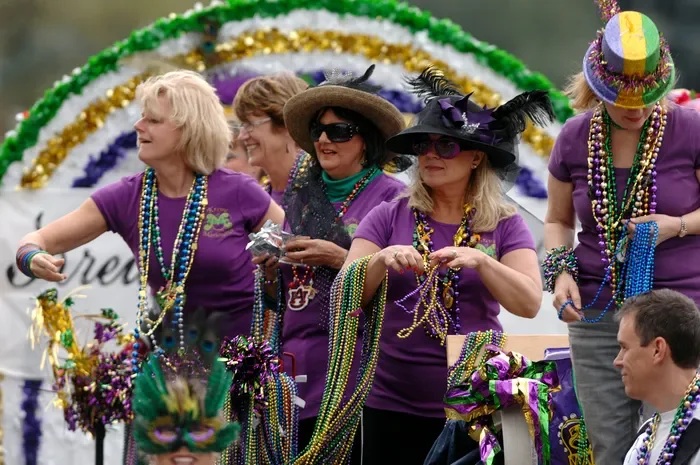 Krewe of Wrecks Beach Parade 2026: Route, Start Time, Parking and What to Expect on Pensacola Beach