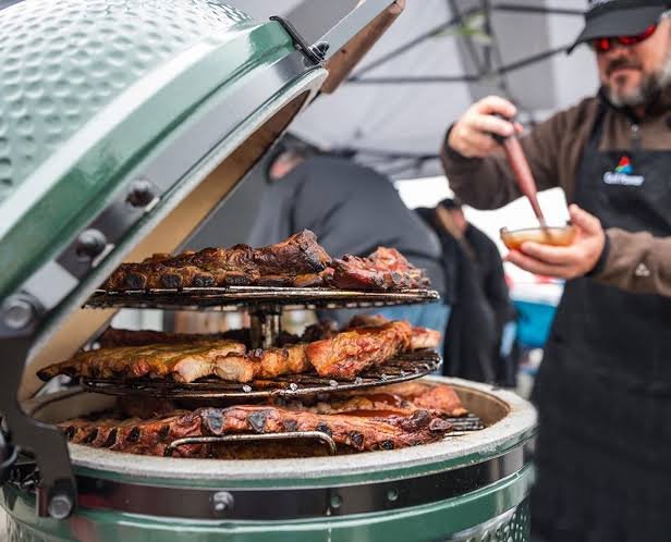 Pensacola EggFest Serves Barbecue for a Local Cause