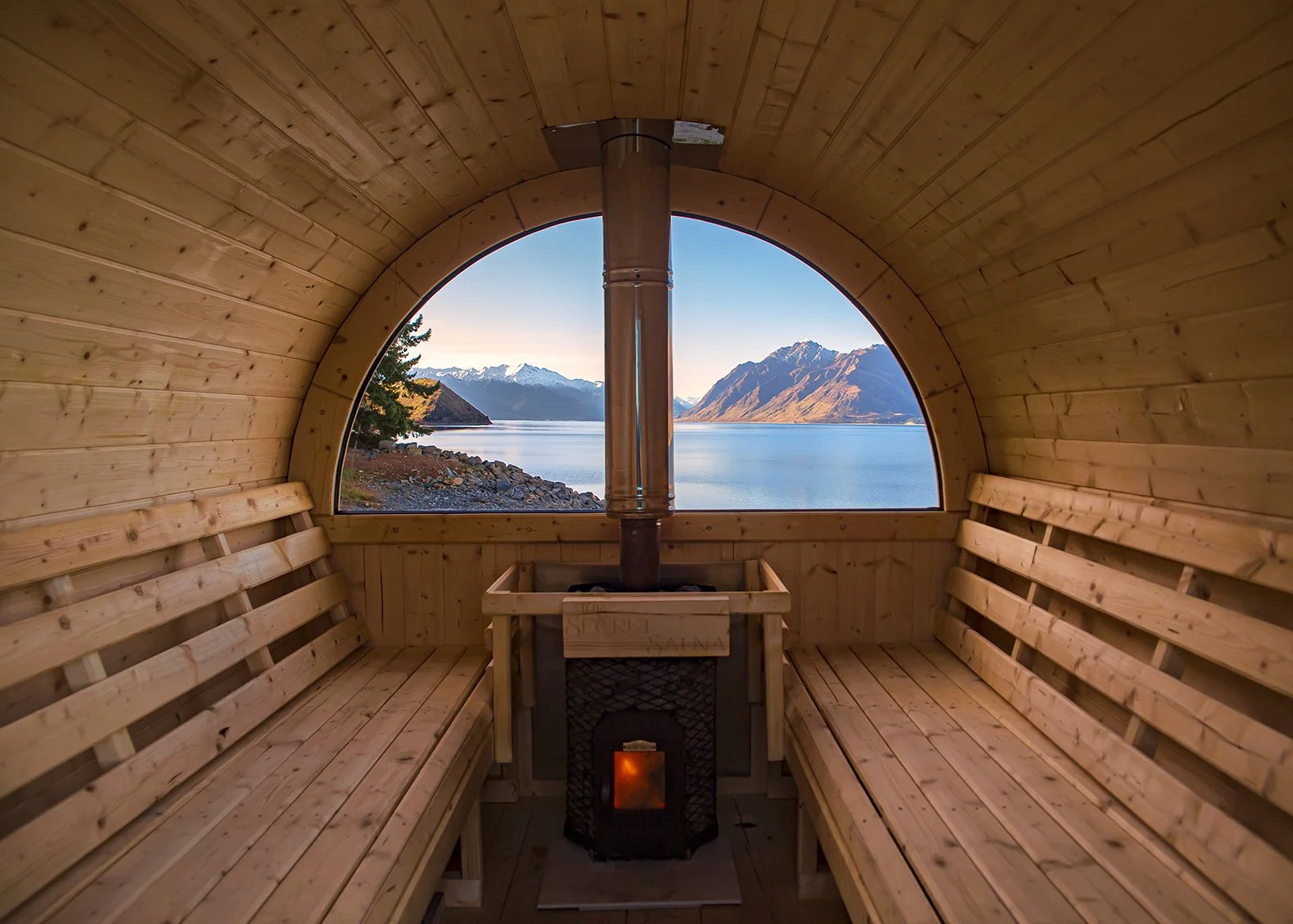 web 11.25 new hero secret sauna KN1A4150.jpg