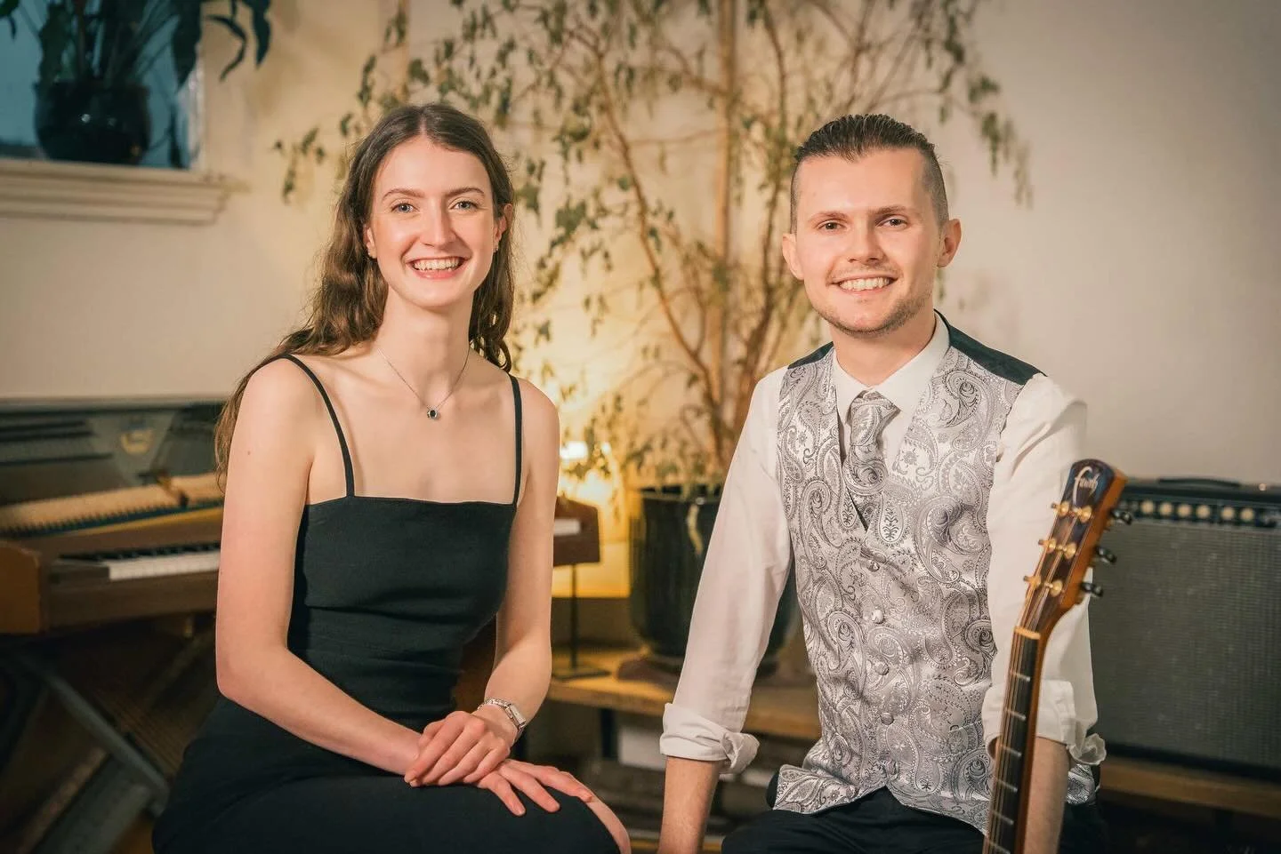 Some lovely promo we made last year to promote @originsacoustic - our premium acoustic outfit available for private bookings. Amy and I love playing this Fleetwood Mac classic. I can&rsquo;t wait to do some gigs with her this summer! #acoustic #fleet