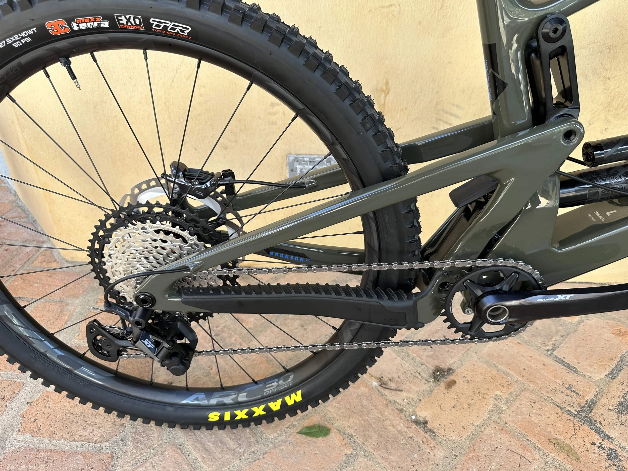 2025 Santa Cruz Bronson CC Size Large