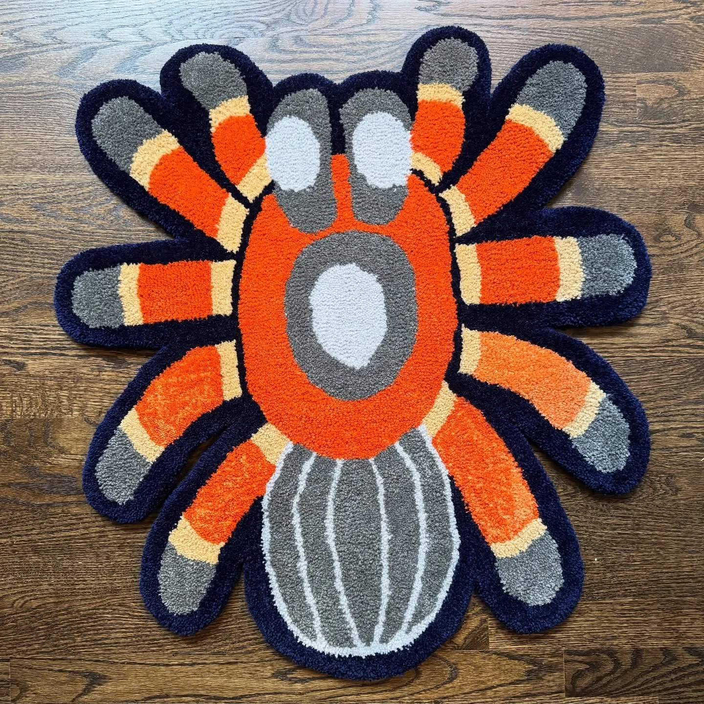 2.5ft tarantula floor rug
Available tomorrow at noon(EST)!