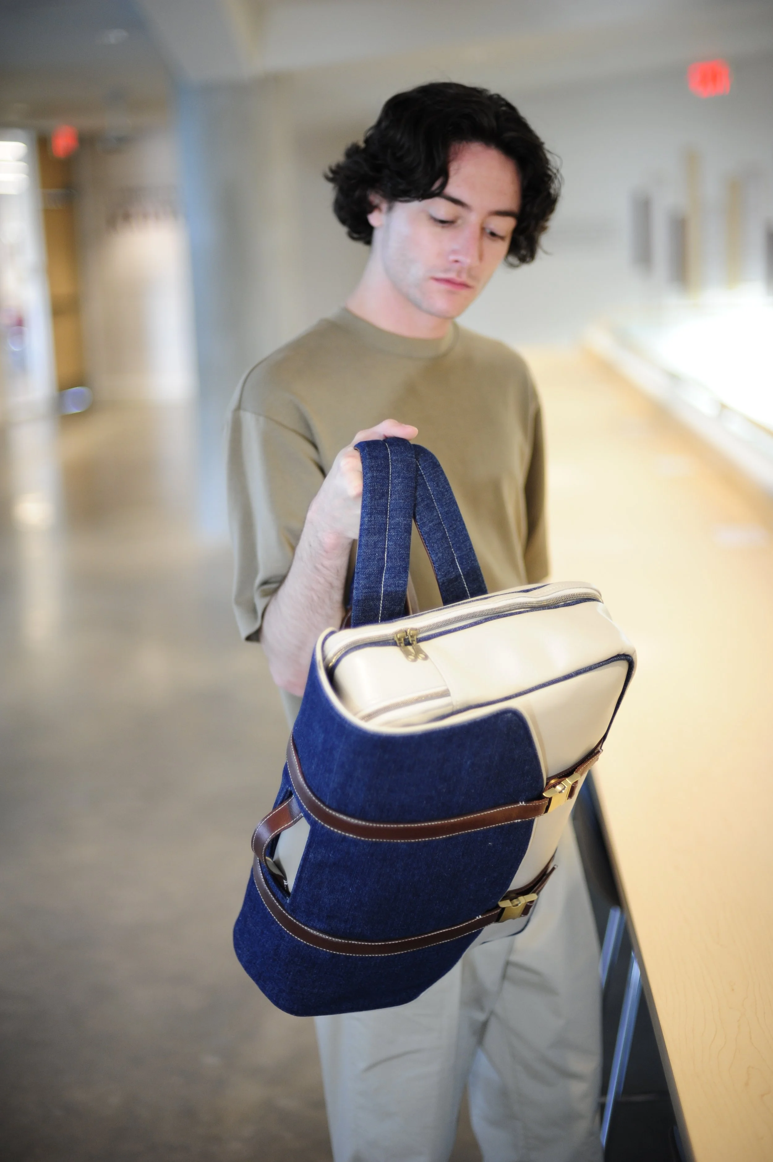 breifcase straps .JPG