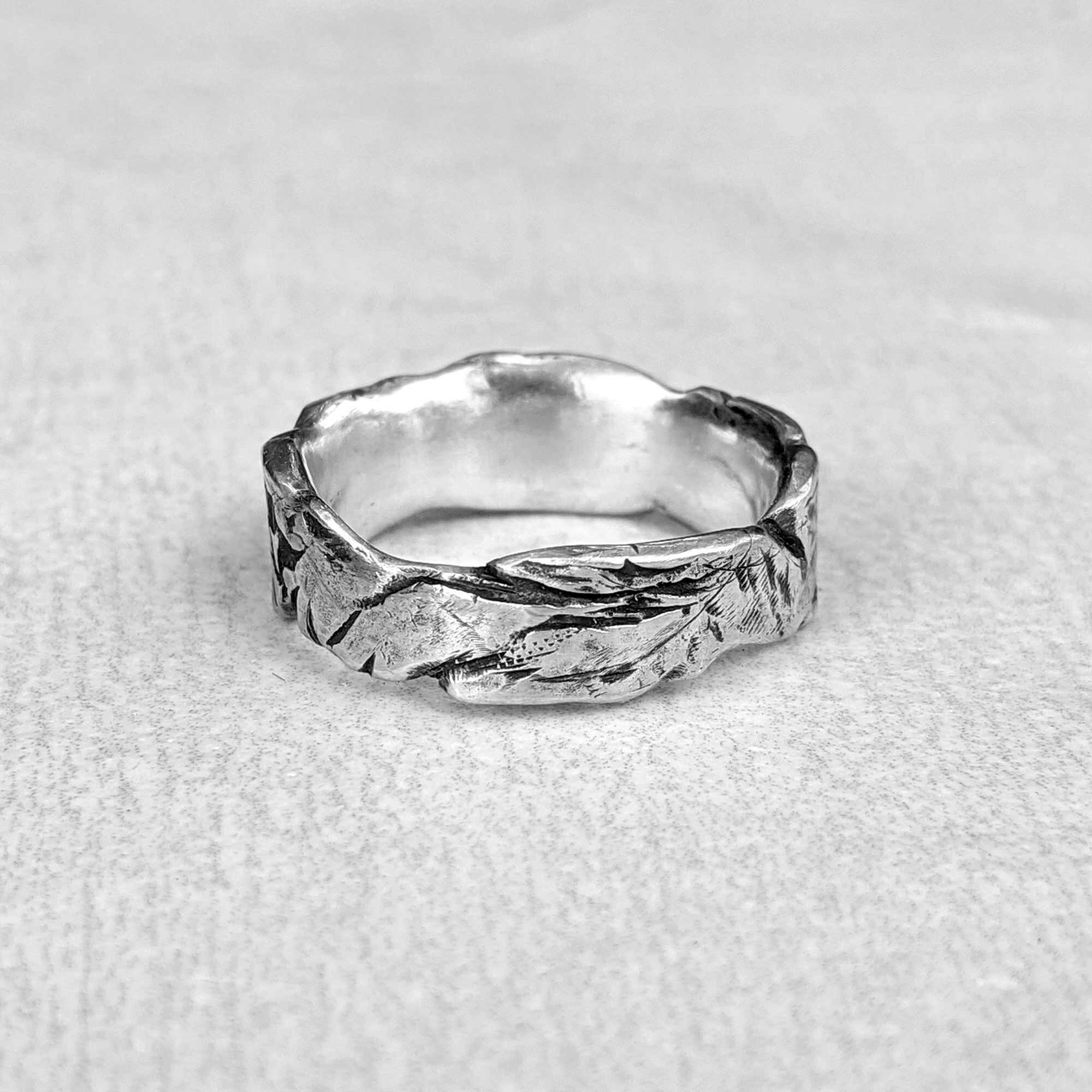 Textured_ring_rough_edge2_.jpg