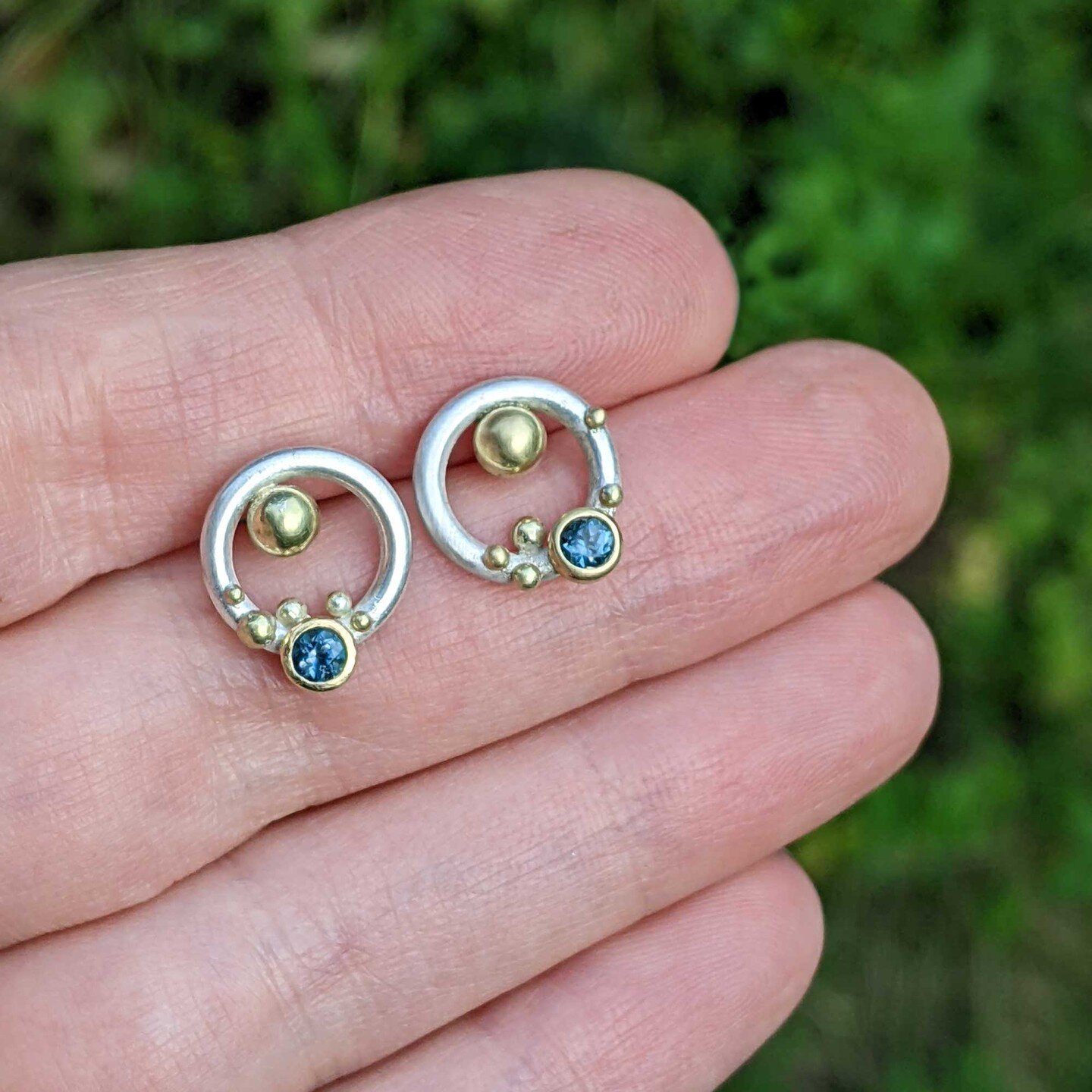 ✨ Earstuds with lovely Teal Blue Topaz &amp; Gold Granulation.

💎 Custom made a few weeks ago. Birthday gift from mother to daughter.

😊 I loved making these, happy to make more if anyone wants them!

#CustomMadeJewellery
#GemstoneJewellery
#Handma