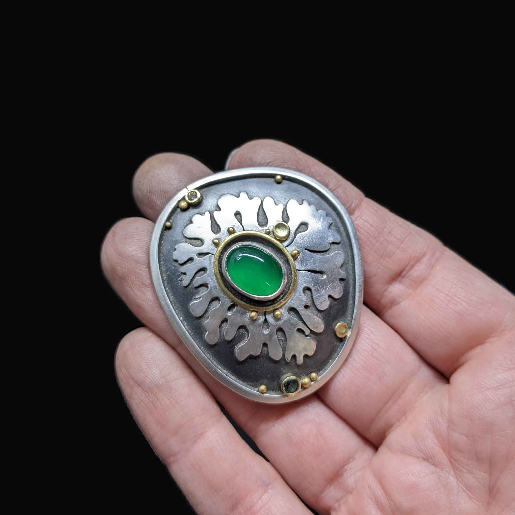 Big_Lichen_Brooch_Pend_hand_.jpg
