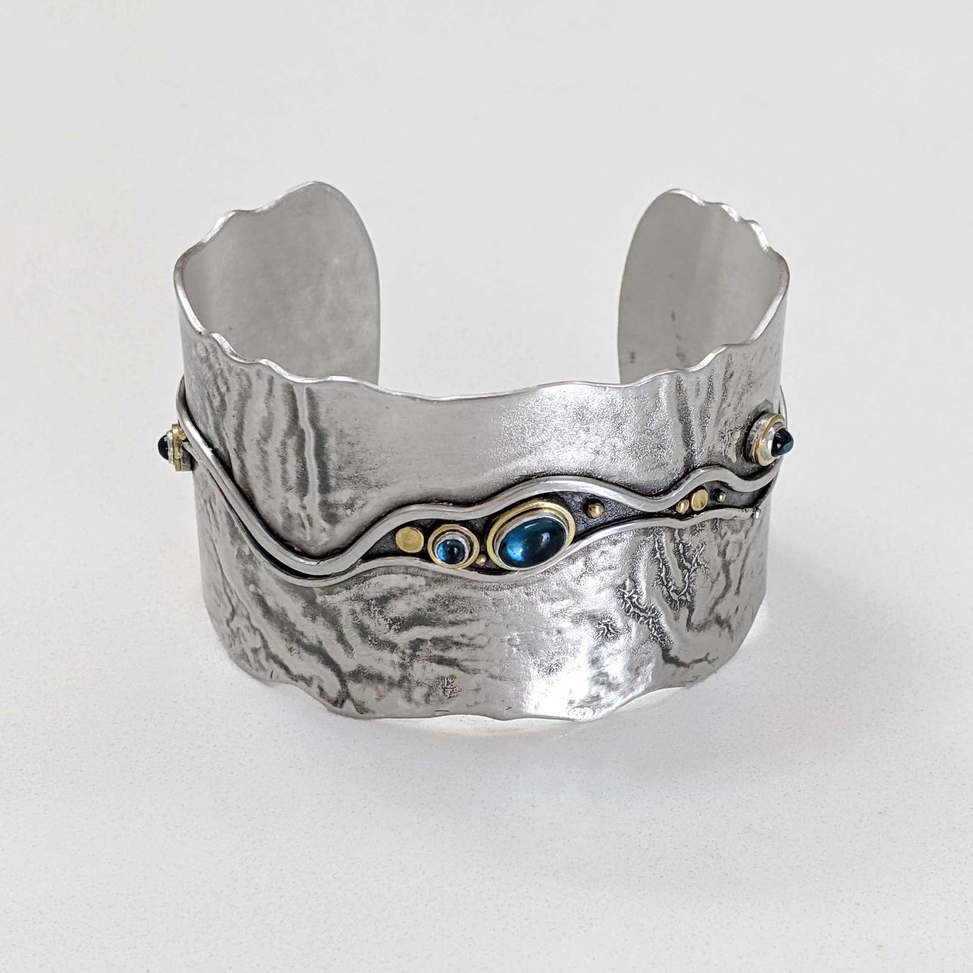 Noe_River_Cuff_front_a_.jpg