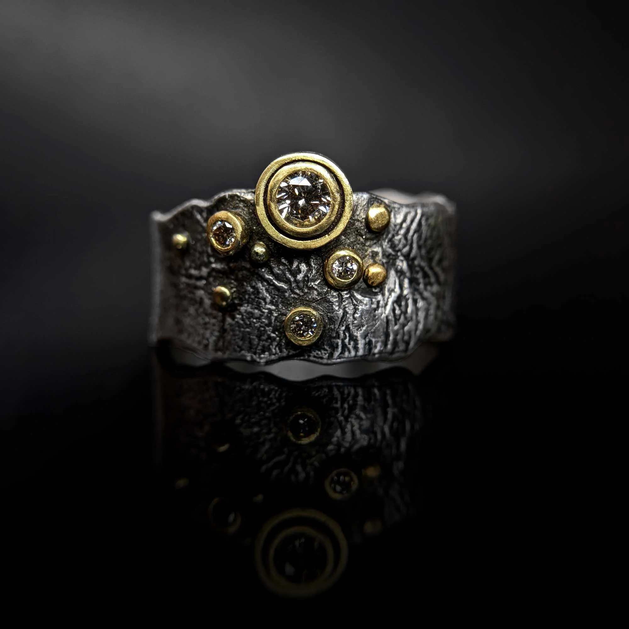 Treasures of the Stormy Sea - 4 Diamond Ring