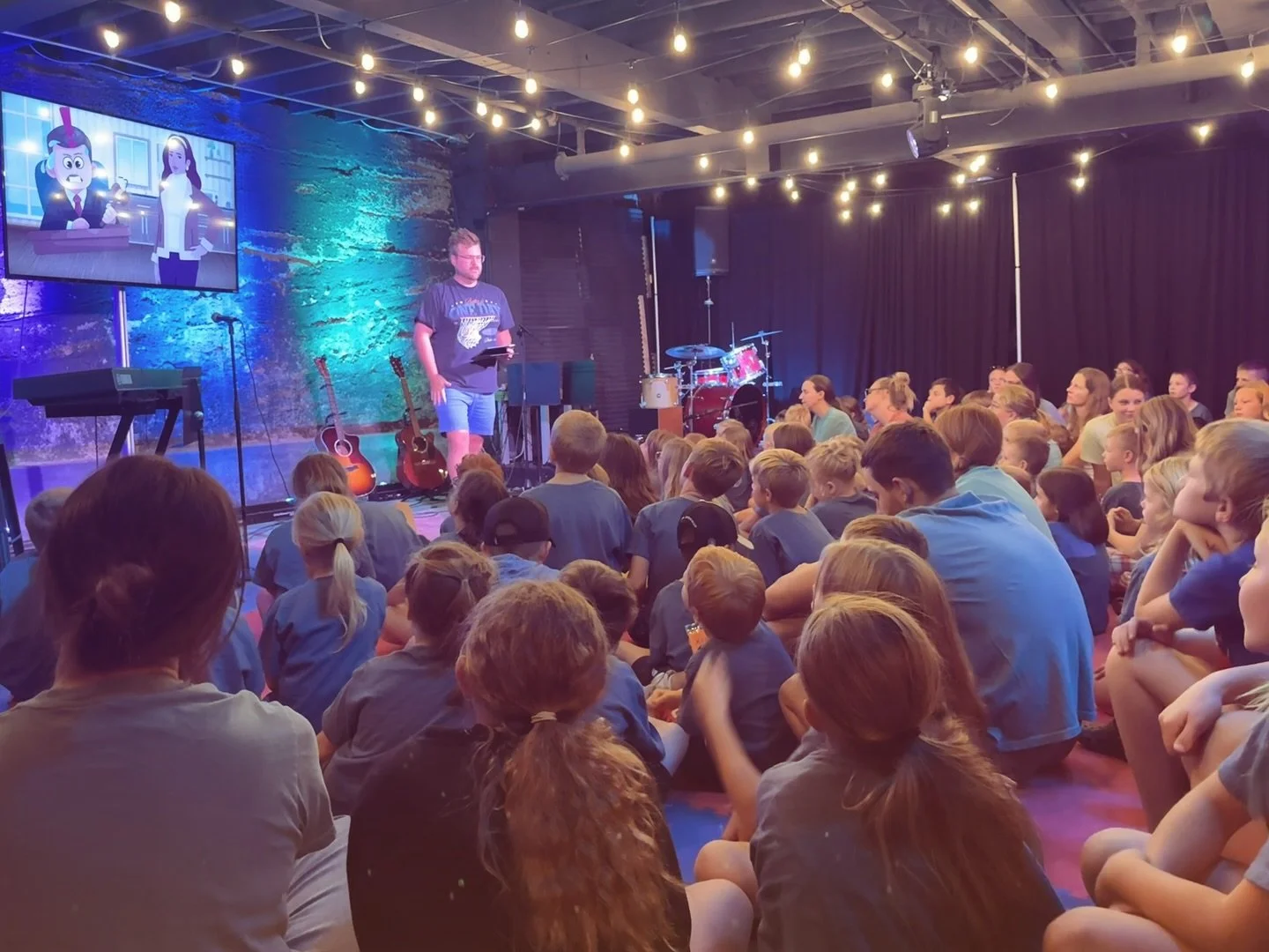 Another amazing night at Quarry Kids memorizing scripture, worshipping, learning about prayer, and having a blast with friends!