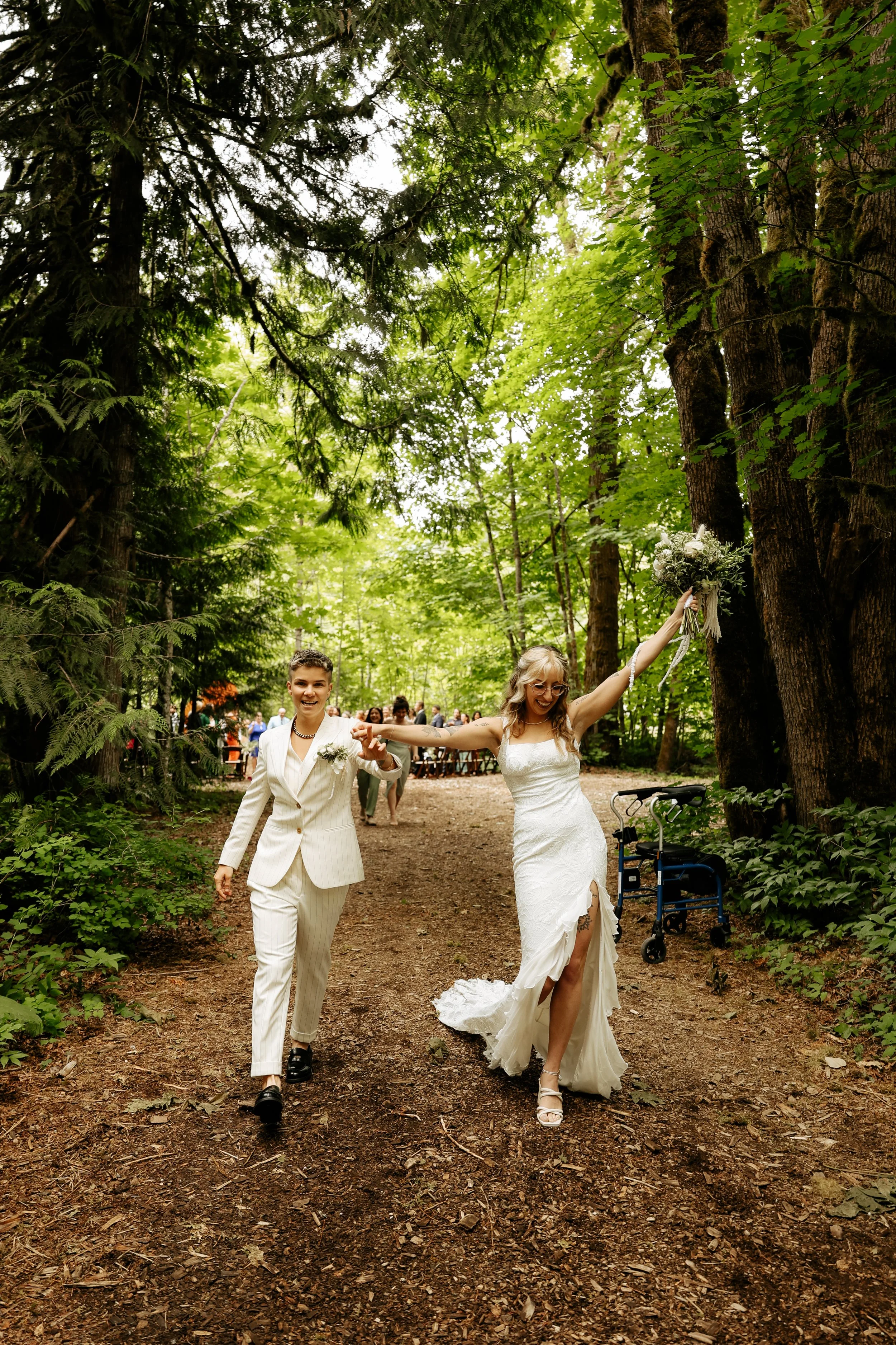Squamish-lgbtqia2s+-lesbian-Wedding-editorial-photography-ceremony218.jpg
