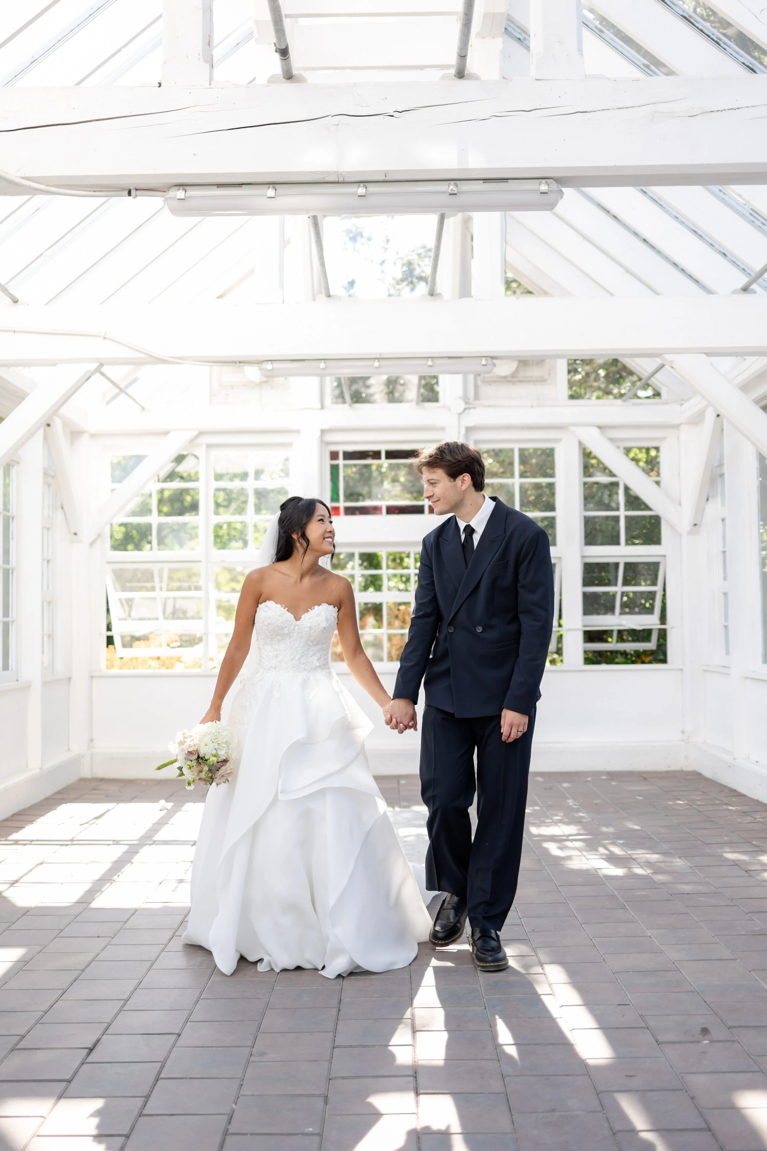 pop-up-weddings-victoria-starling-lane-greenhouse_M&T39.jpg
