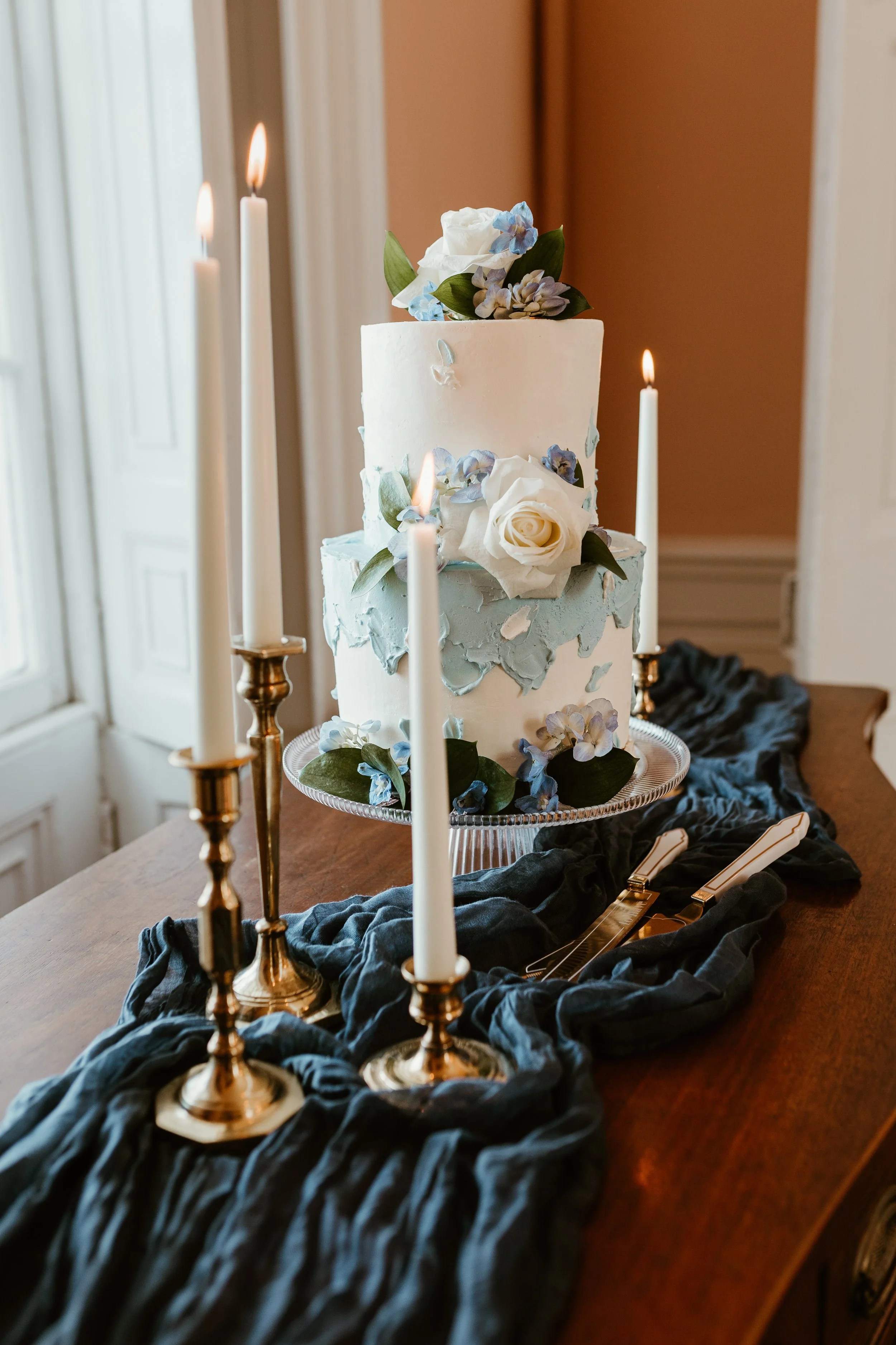 Charleston Wedding Cake 