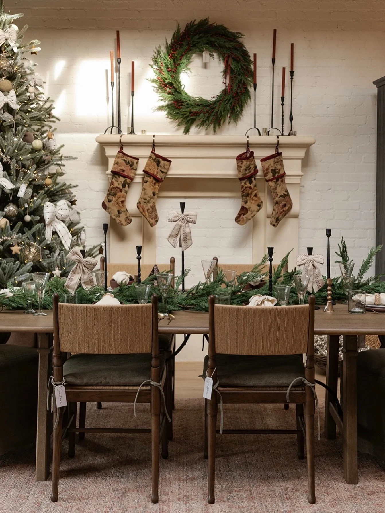 Holiday spirit, styled just right 🎄

From tapestry stockings to merry wreaths, we have everything for Christmas to feel special. 

Open 9-4 | Come shop our new Holiday Collection ❤️