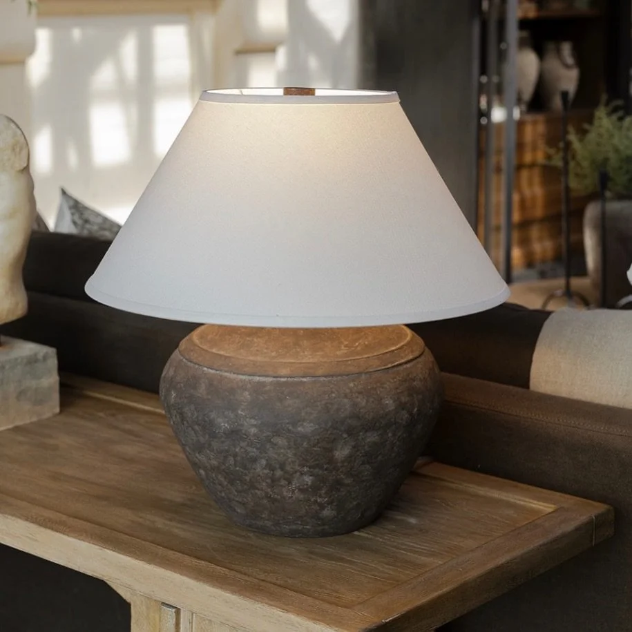 Warm light, endless ambiance. Our Adriata lamp will elevate any space, day or night.

Open 9-3 | Come Shoppe with us 🤍